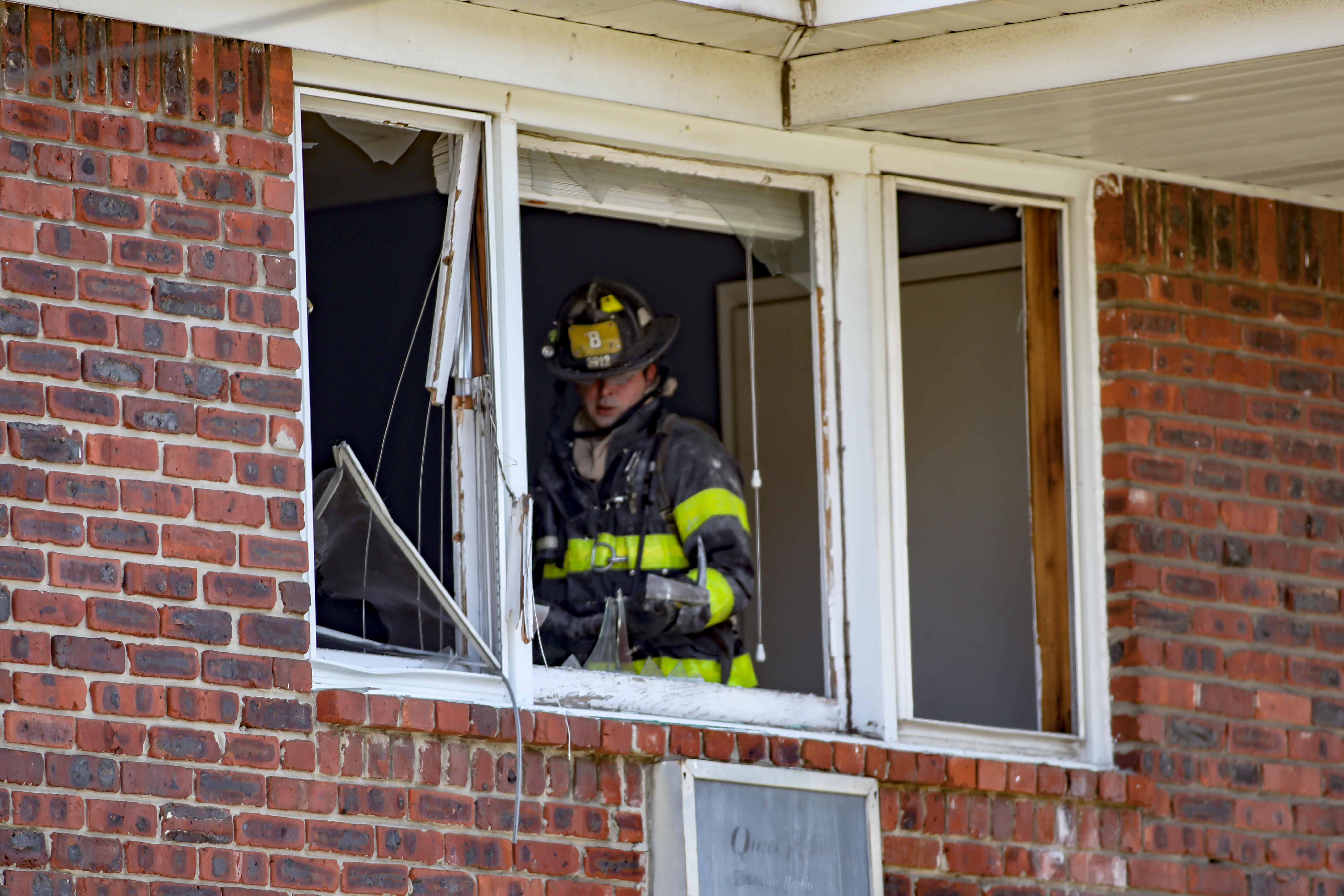 PHOTOS: Firefighters respond to basement fire in New Dorp - silive.com