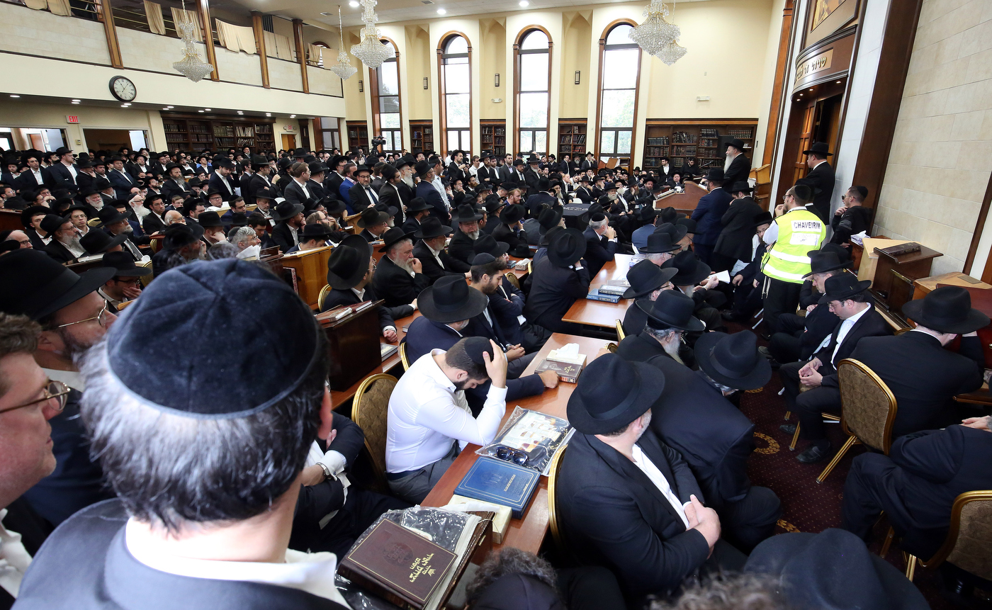 Funeral for Rabbi Shlomo Gissinger Zatzal. Sept. 13, 2019