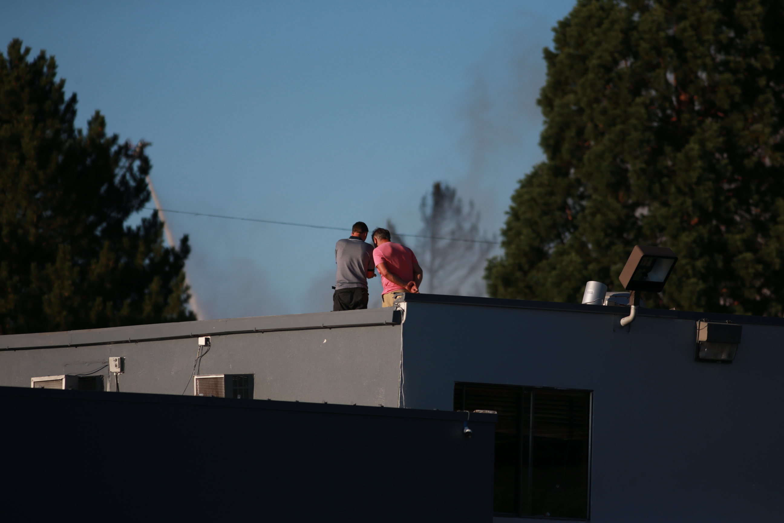Fire spreads in Northeast Portland - oregonlive.com