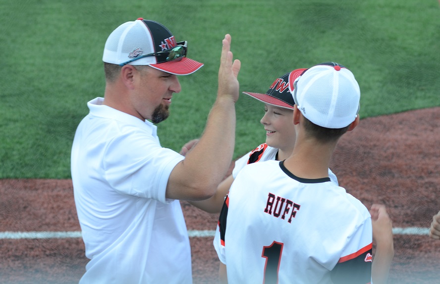 Michigan champ Bay City Northwest competes in Little League Great Lakes