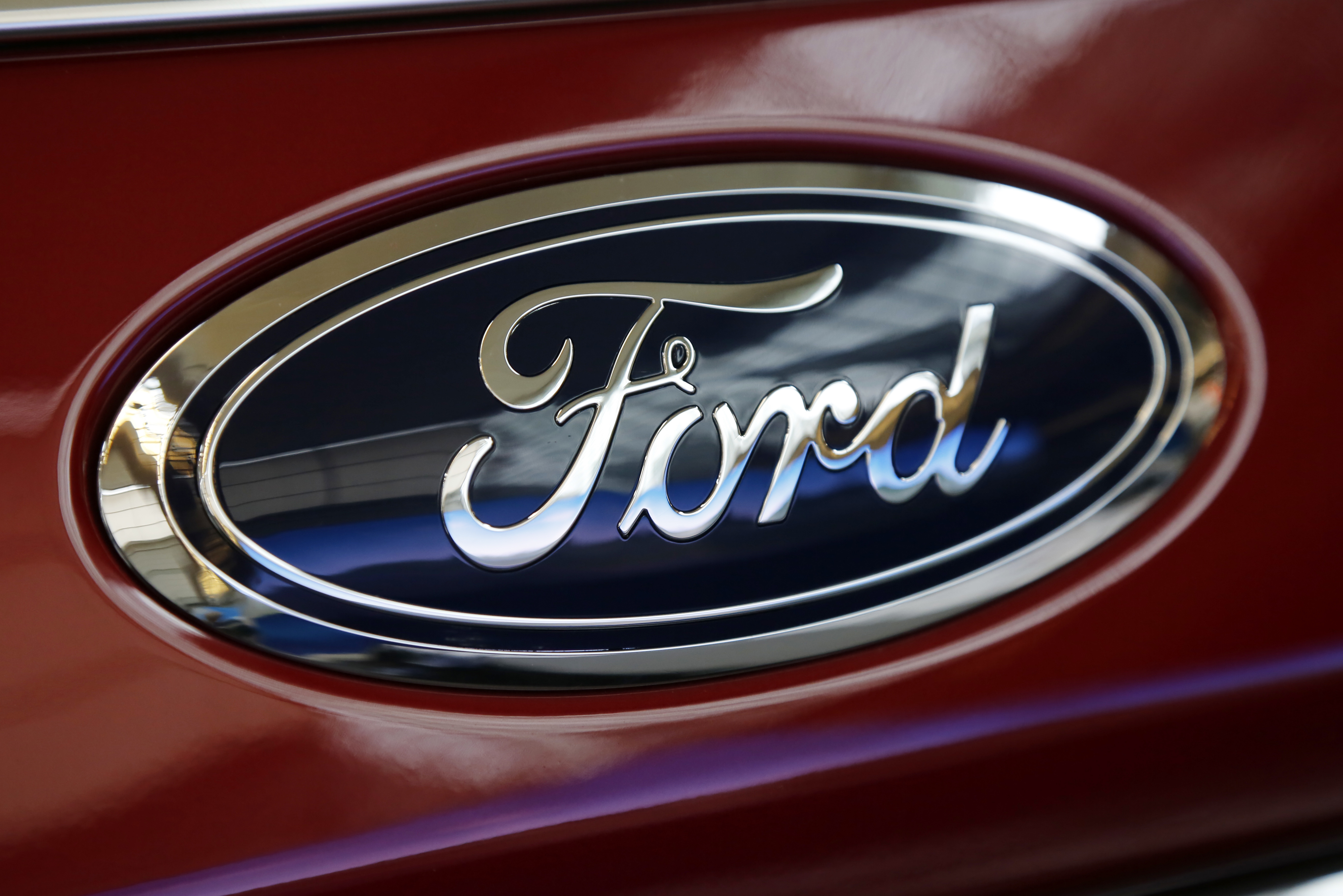 Ford to invest 1 billion in Avon Lake, Cleveland plants