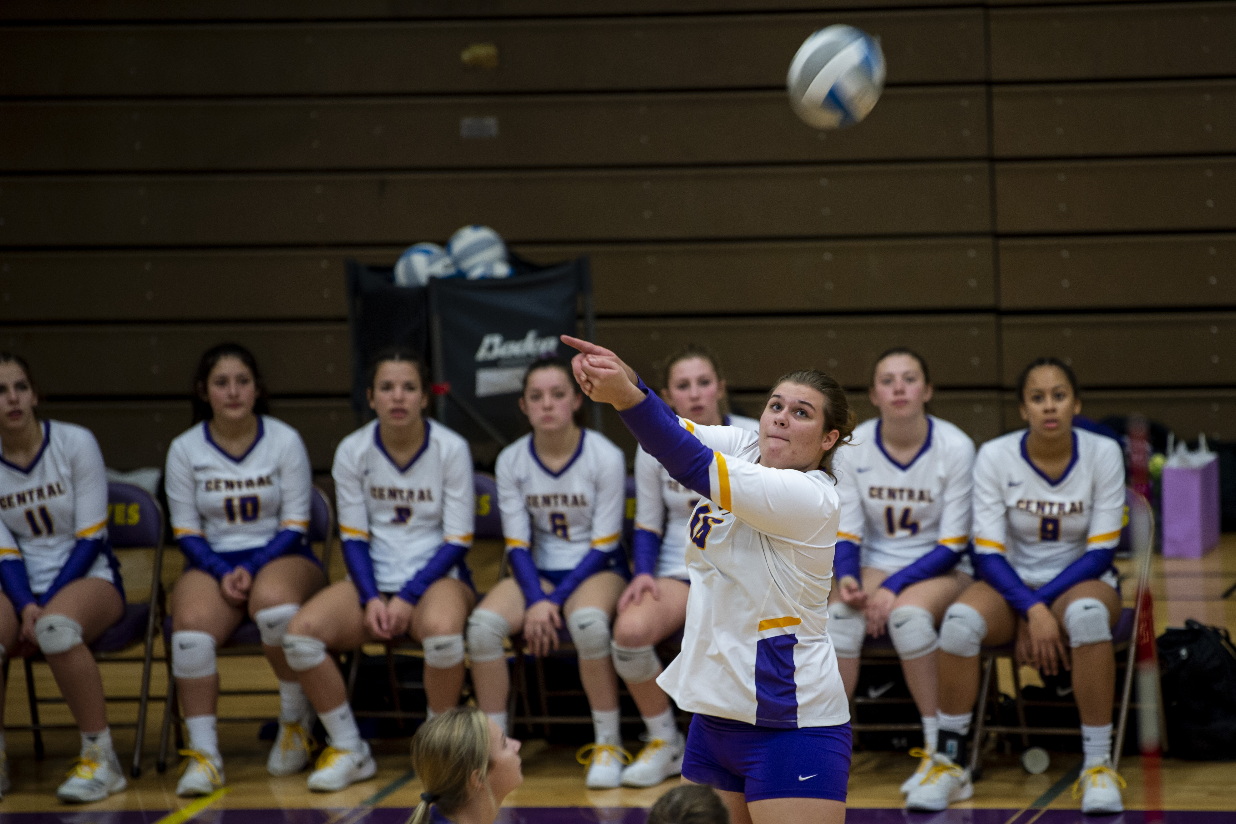 Bay City Central volleyball hosts and defeats Bay City Western - mlive.com