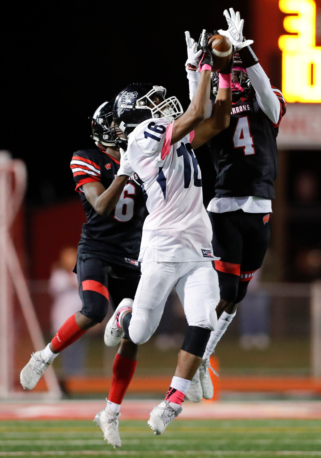 Football: Woodbridge vs New Brunswick, Oct. 25, 2019 - nj.com