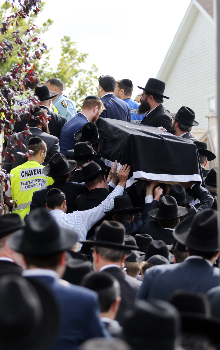 Funeral for Rabbi Shlomo Gissinger Zatzal. Sept. 13, 2019