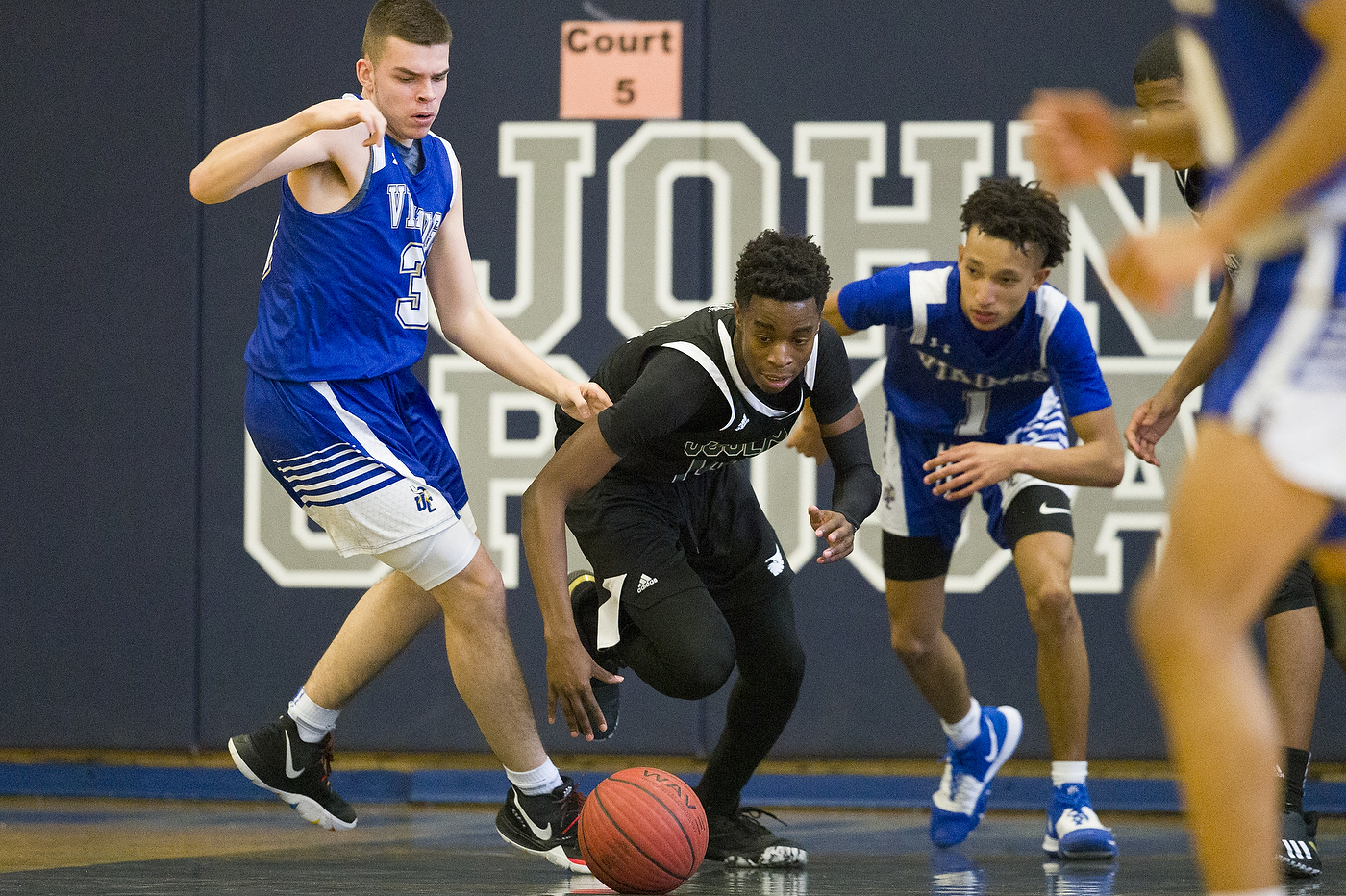 Union Catholic vs. St. Joseph's (Metuchen) Hearts 2 Hands Invitational ...