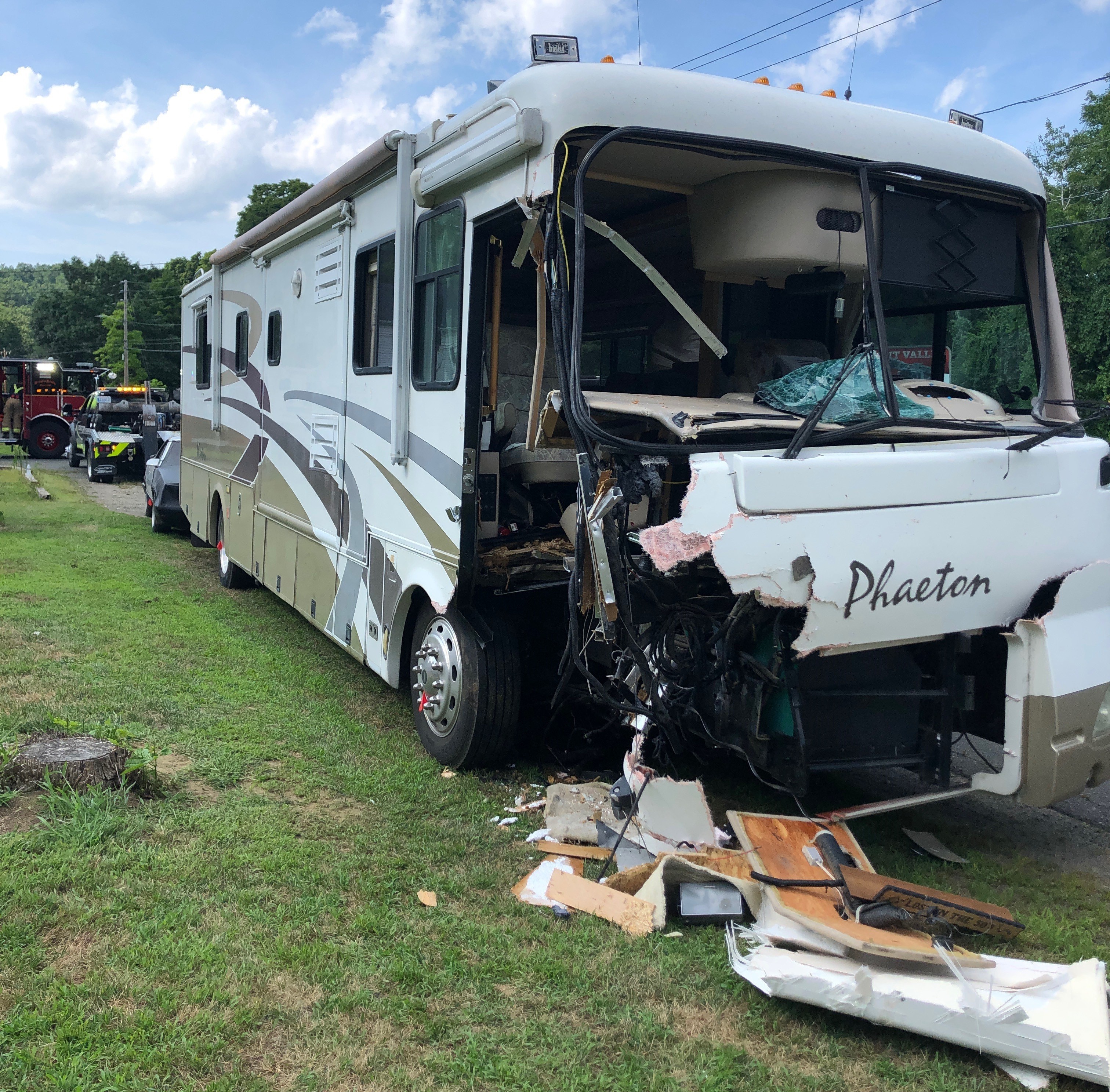 RV crashes into utility truck in Westfield