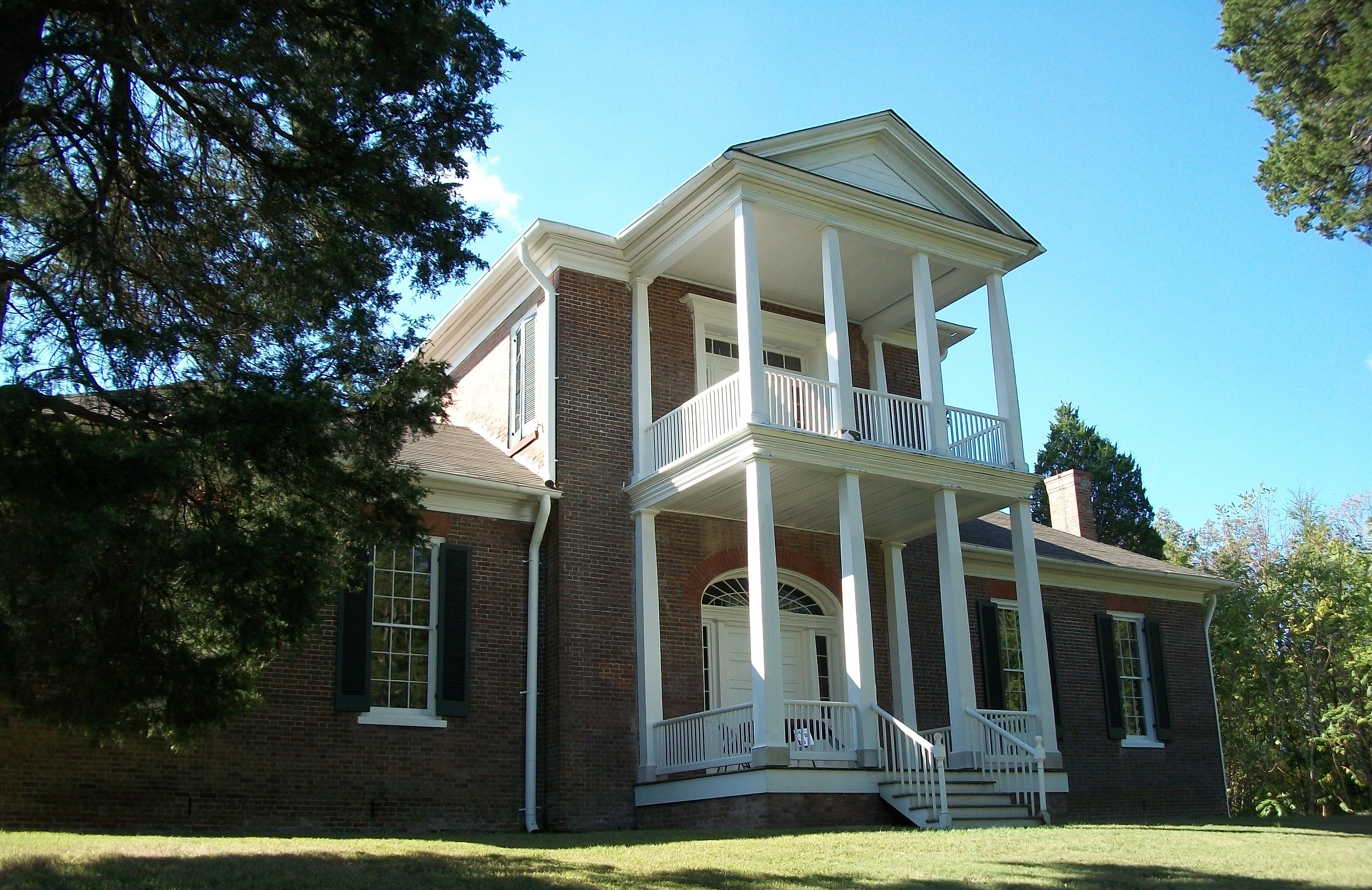 Plantation Christmas event near Tuscumbia 'racist', groups say - al.com