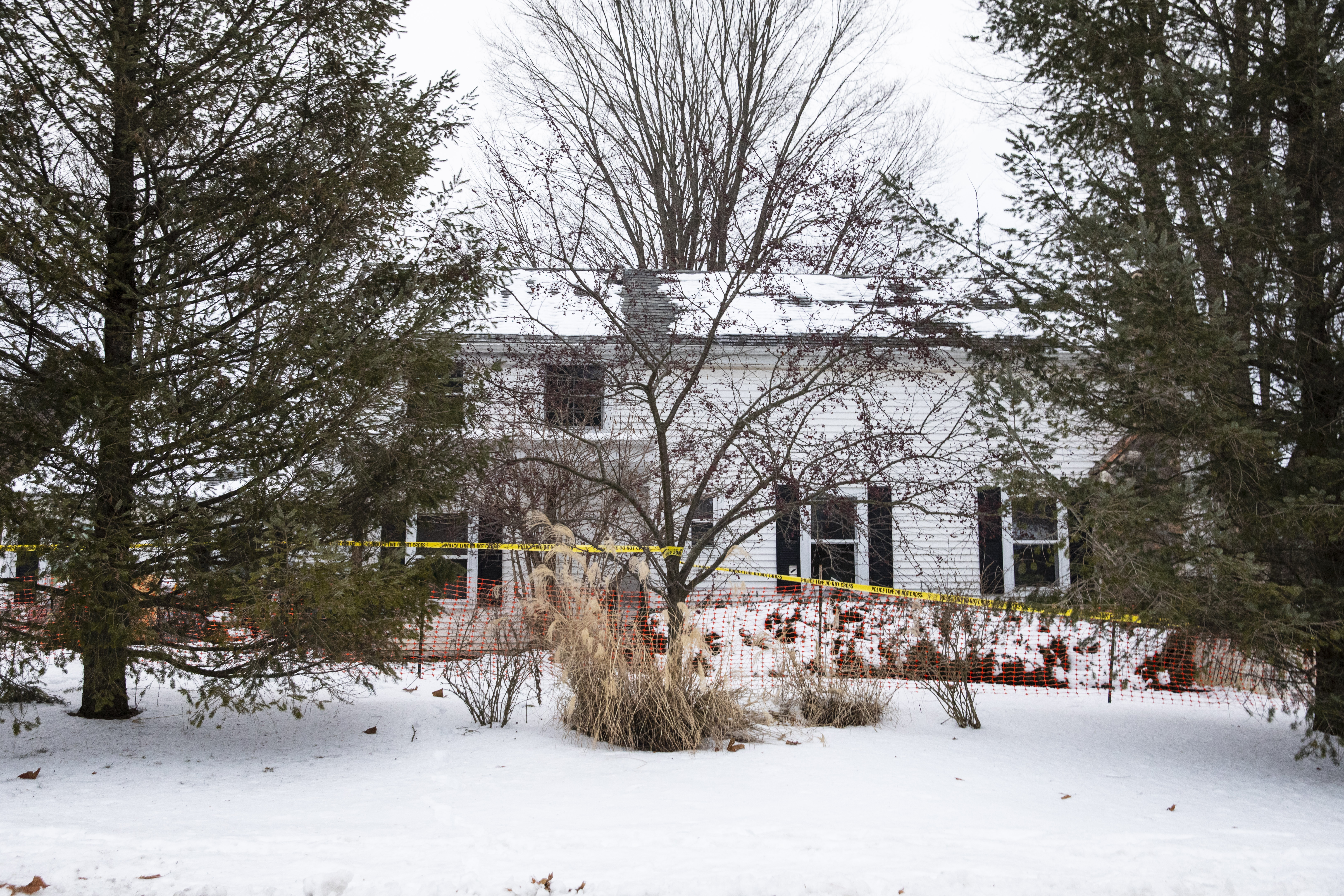 One dead in fatal house fire in Kalamazoo Township - mlive.com
