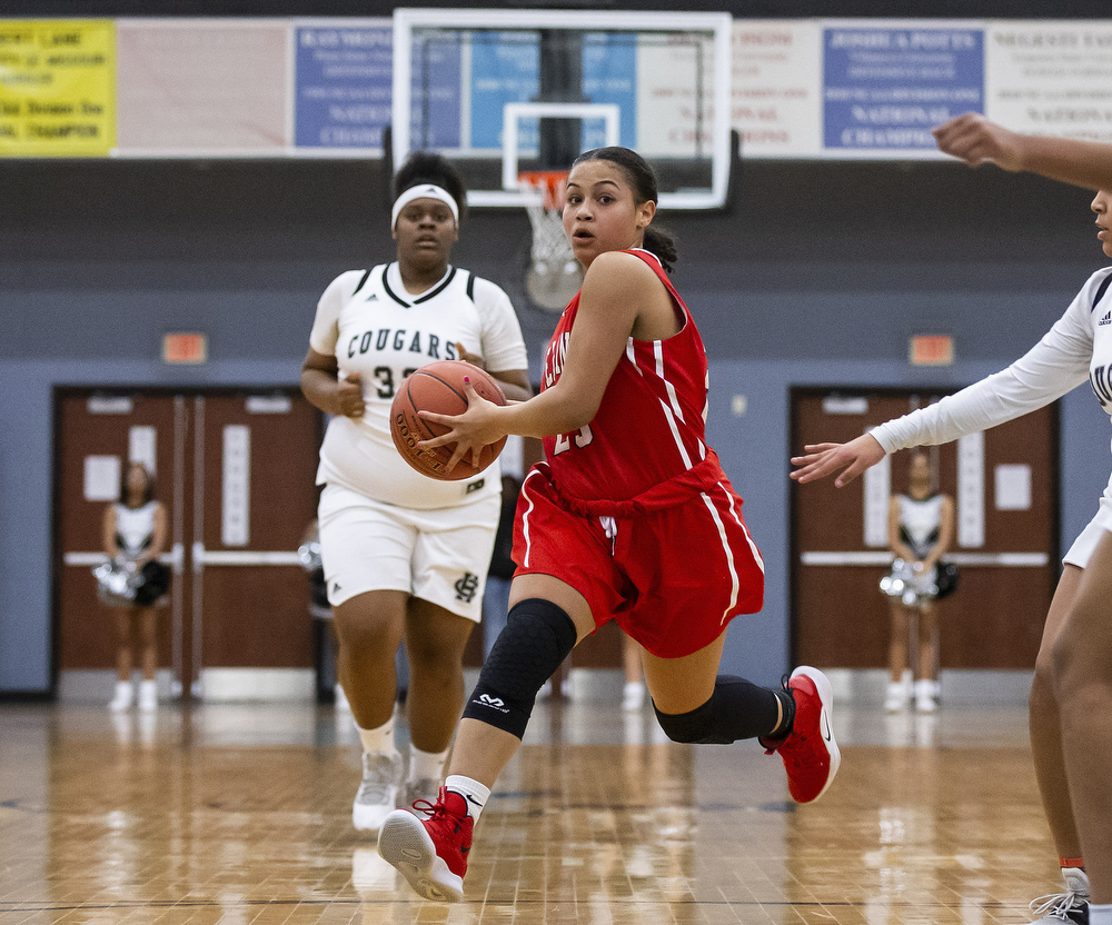 Harrisburg defeats Reading in first round of D36A girls basketball tournament