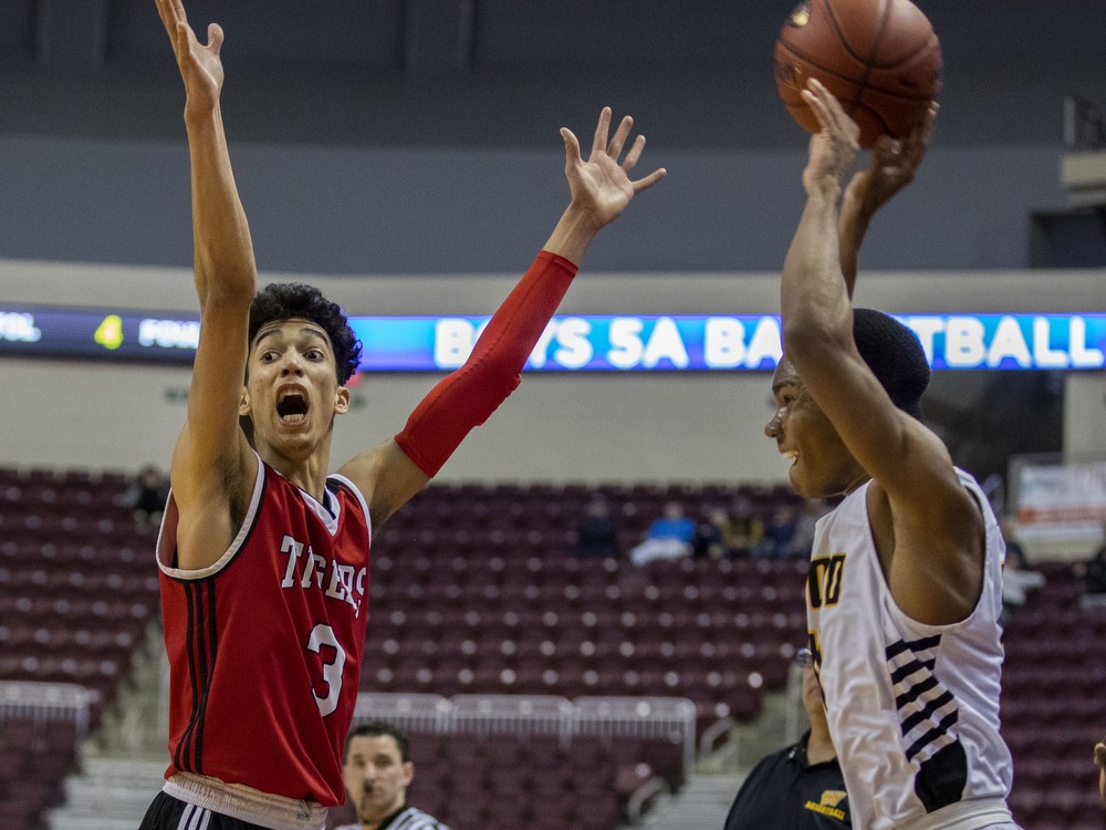 Moon beats Archbishop Wood by 10 for PIAA Class 5A 2019 Boys ...
