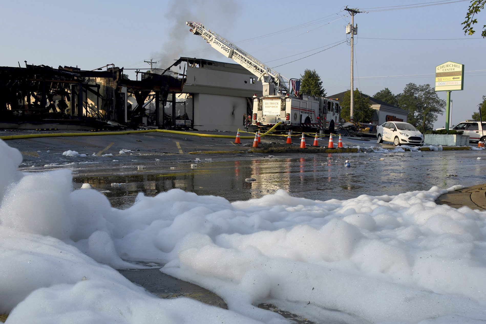 Fire destroys Pa. shopping center