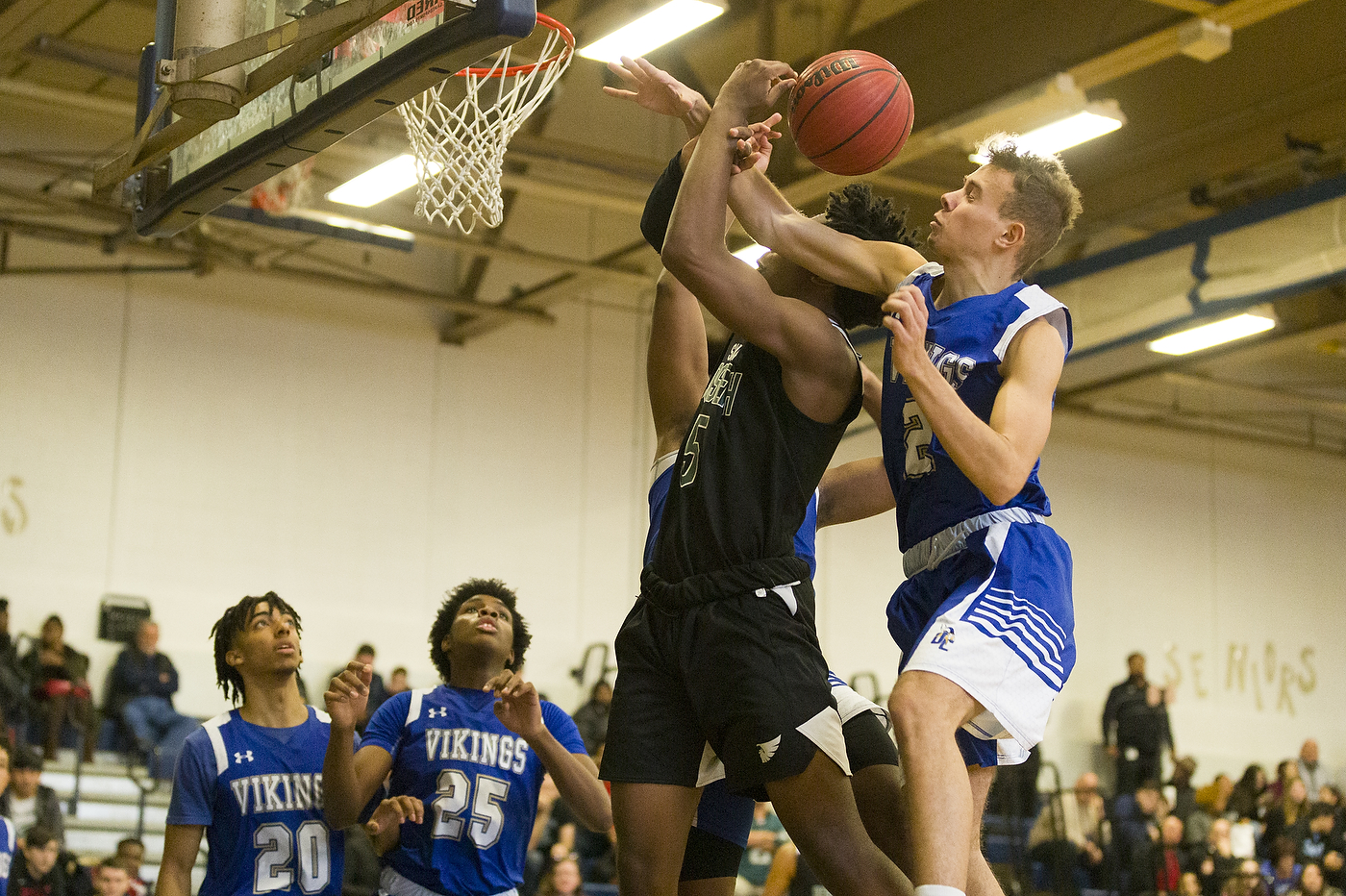 Union Catholic vs. St. Joseph's (Metuchen) Hearts 2 Hands Invitational ...