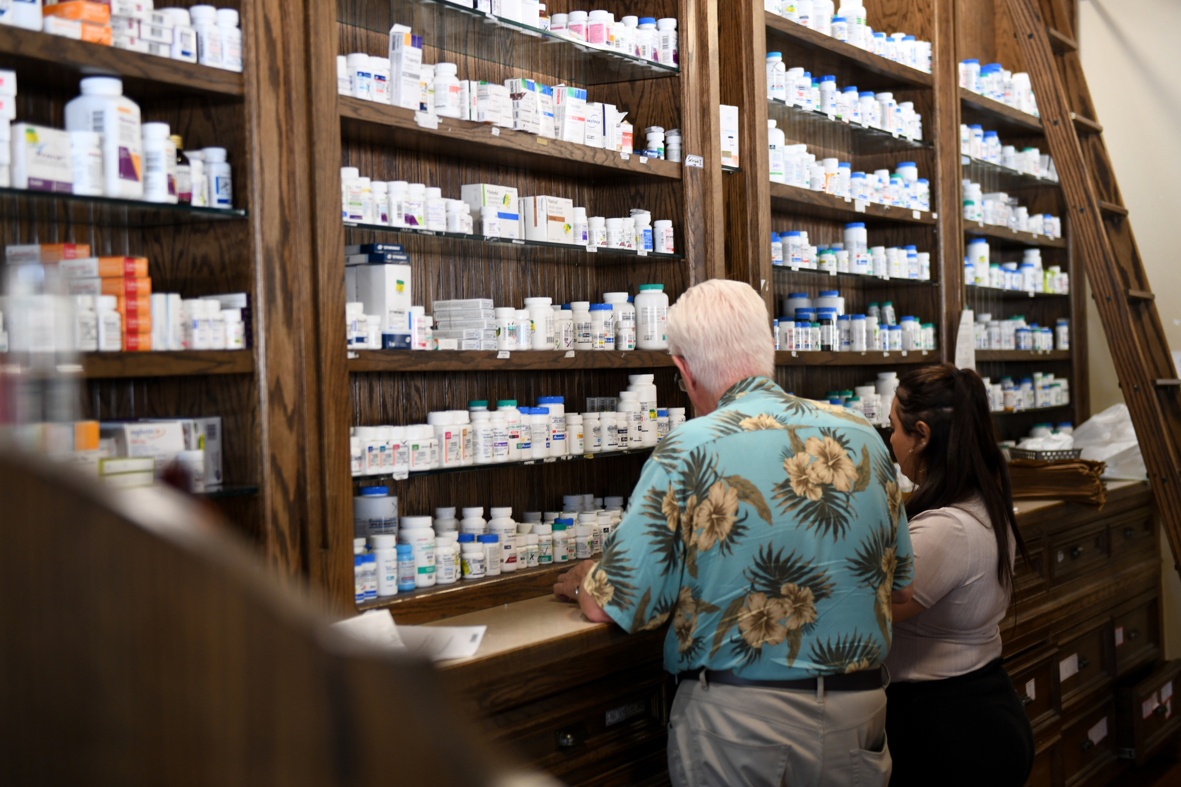 Bernie Sanders visits Canada with diabetic patients seeking cheaper