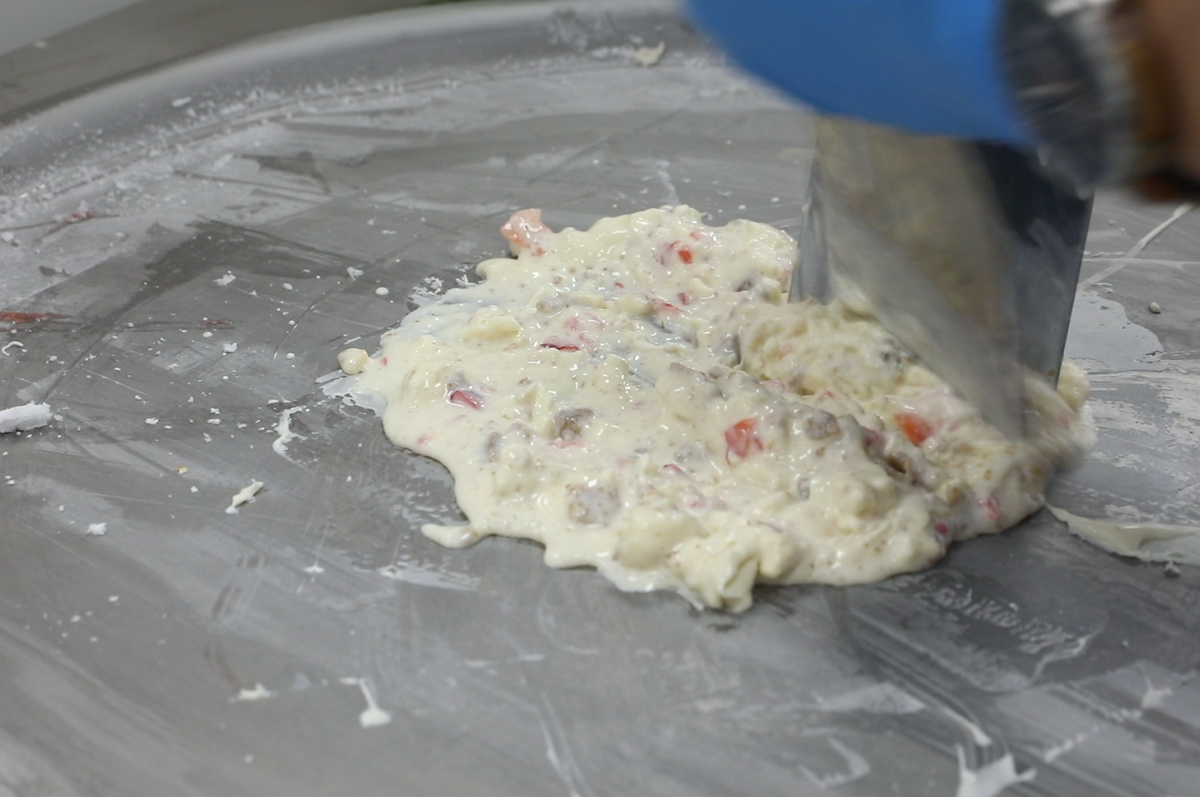 Rolled up ice cream shop comes to Kalamazoo