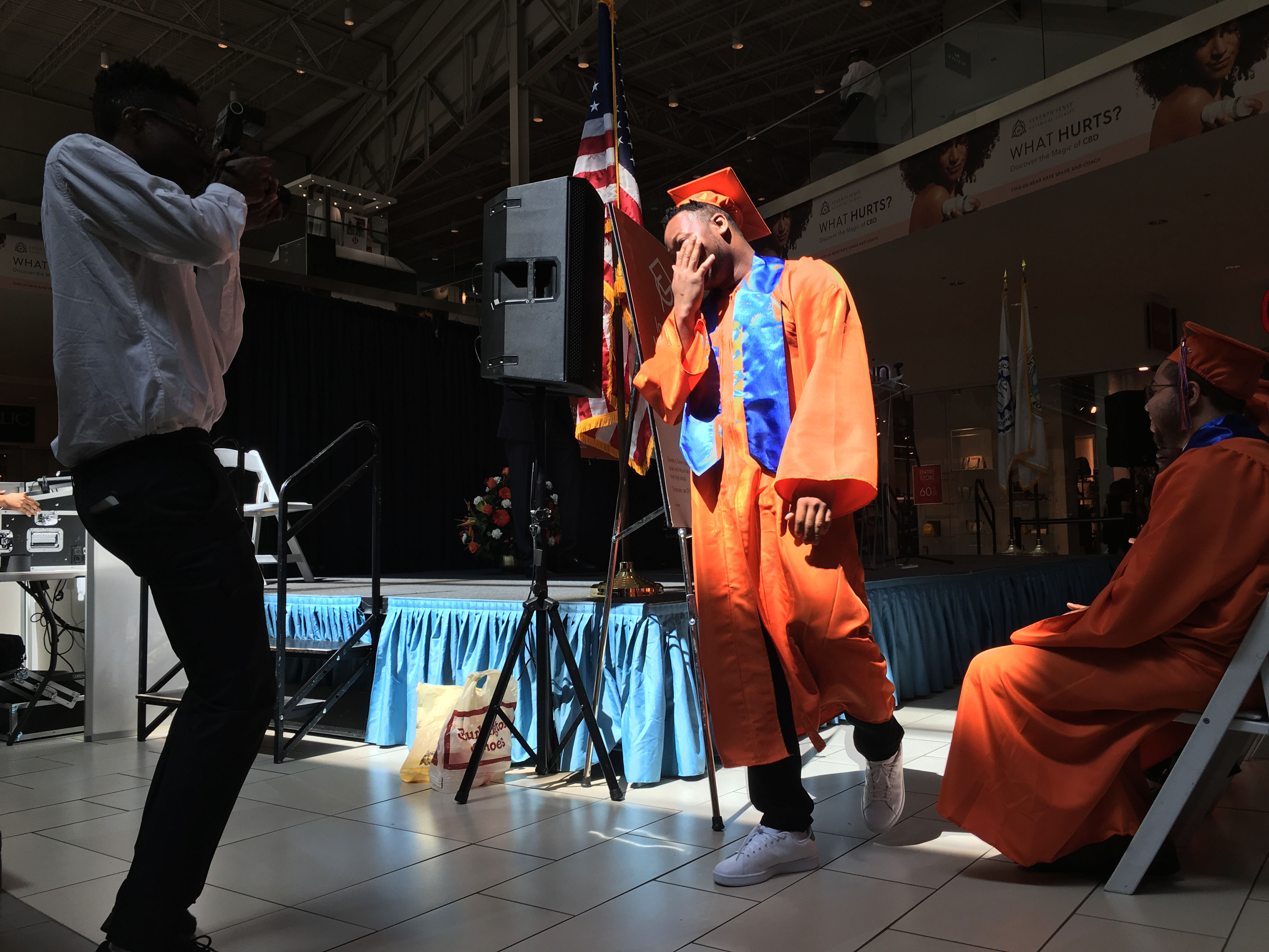 Arriba 97+ imagen kate spade jersey gardens mall Thptnganamst.edu.vn