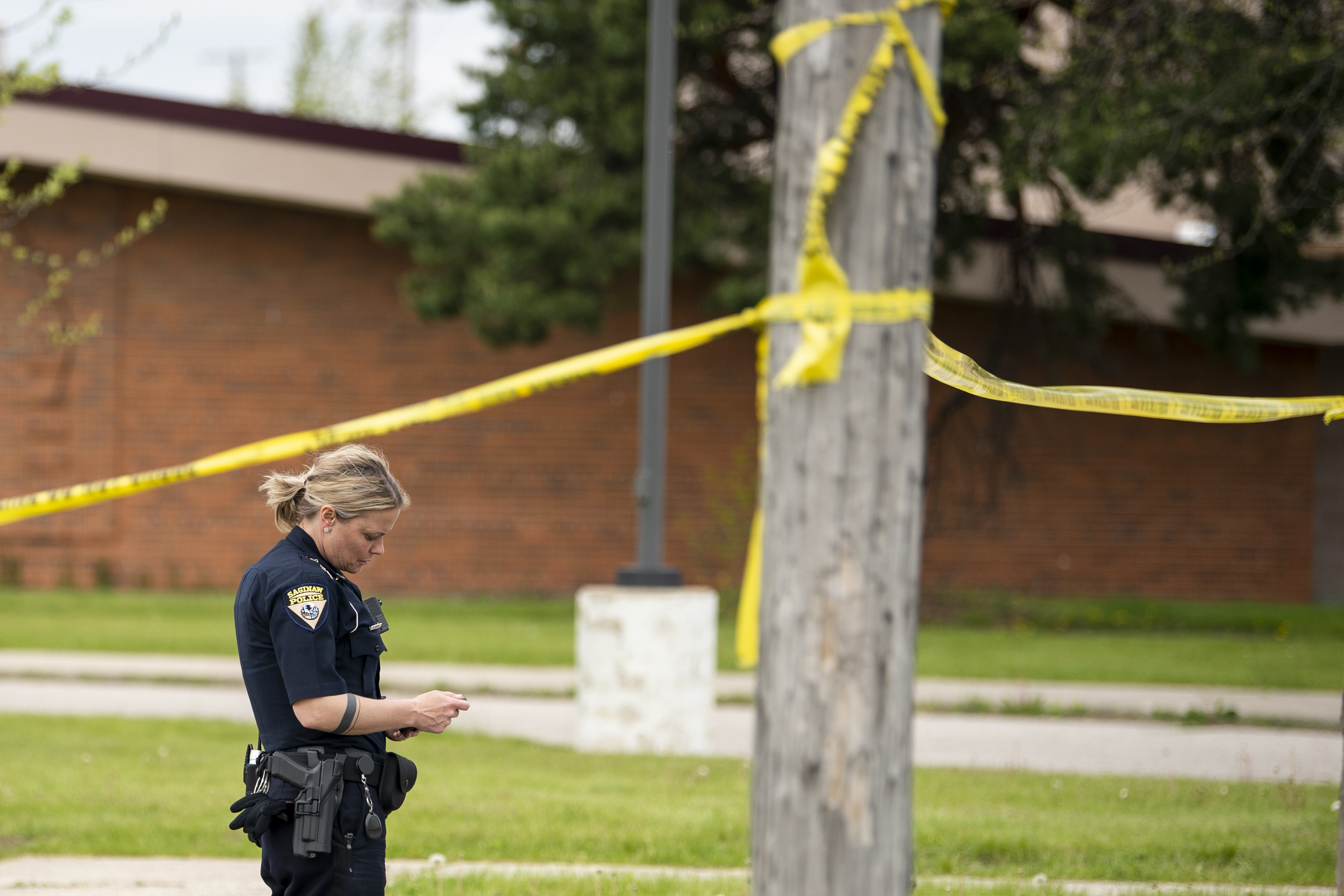 Shooting investigation on Perkins Street in Saginaw