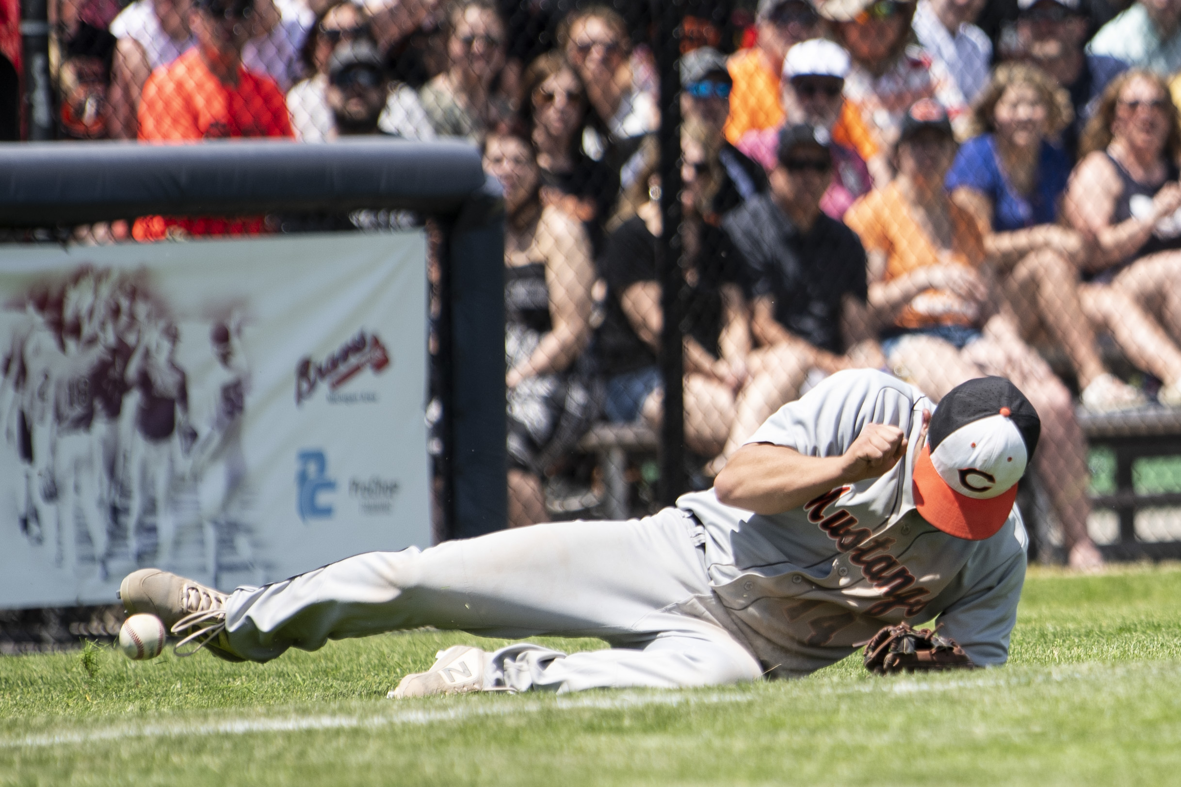 Essexville Garber triumphs over Clio in the Regional Baseball