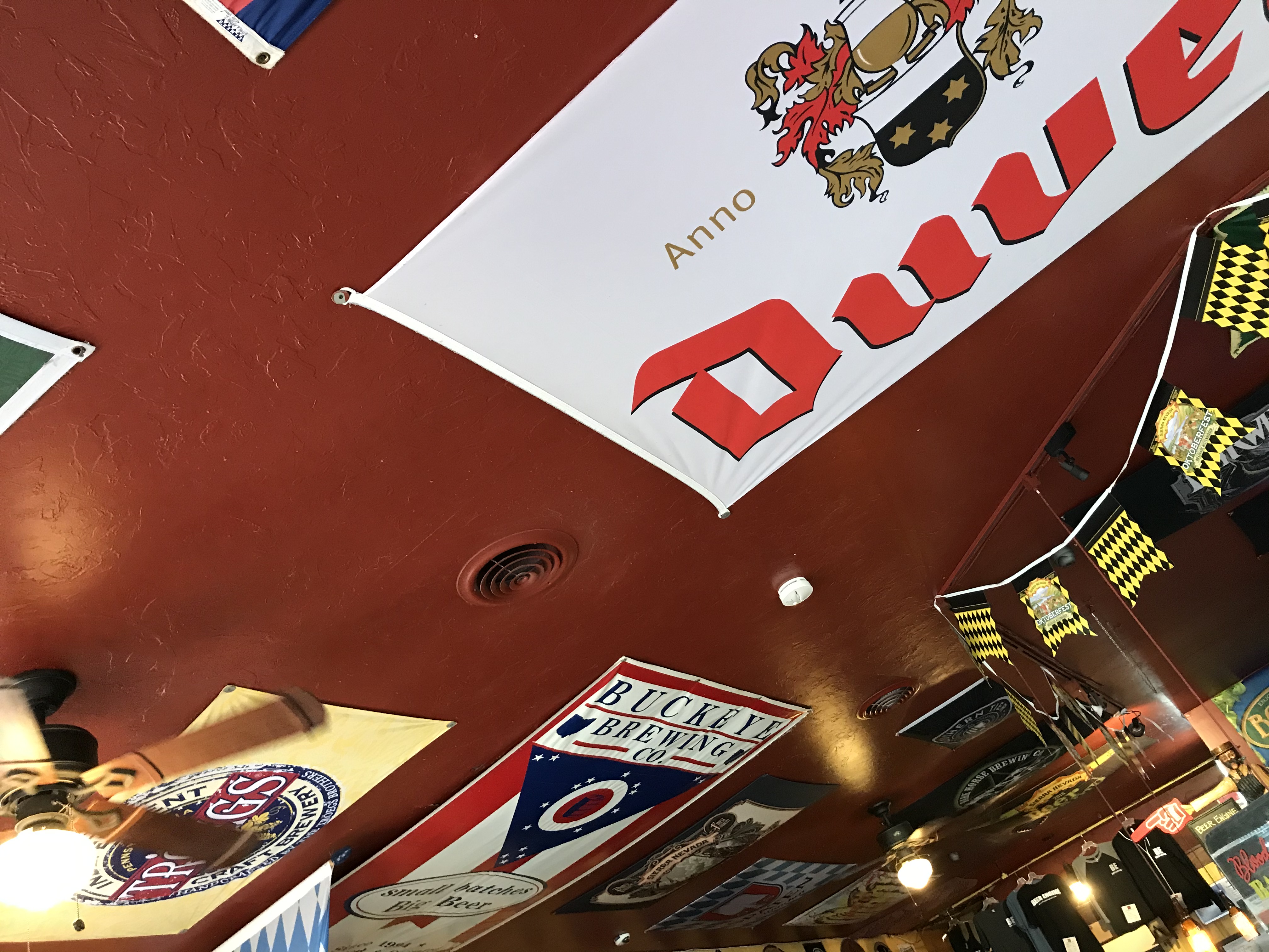 Buckeye Beer Engine - Bar & grill restaurant in Lakewood, OH