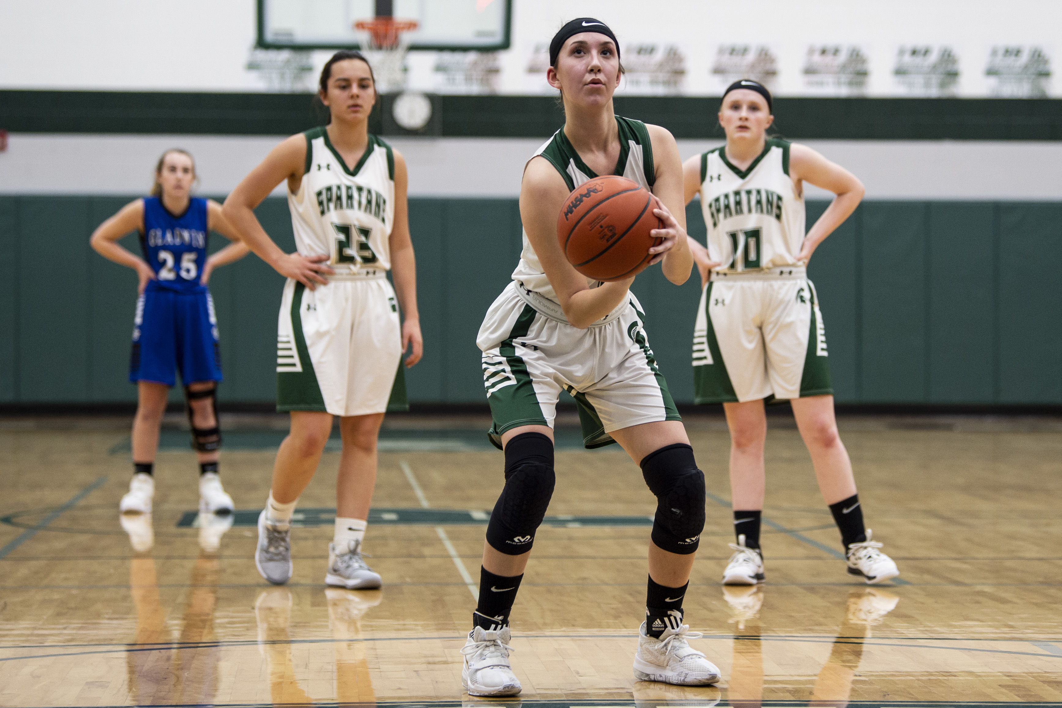 Pinconning's Lauren Laures scores 1,000 varsity basketball points