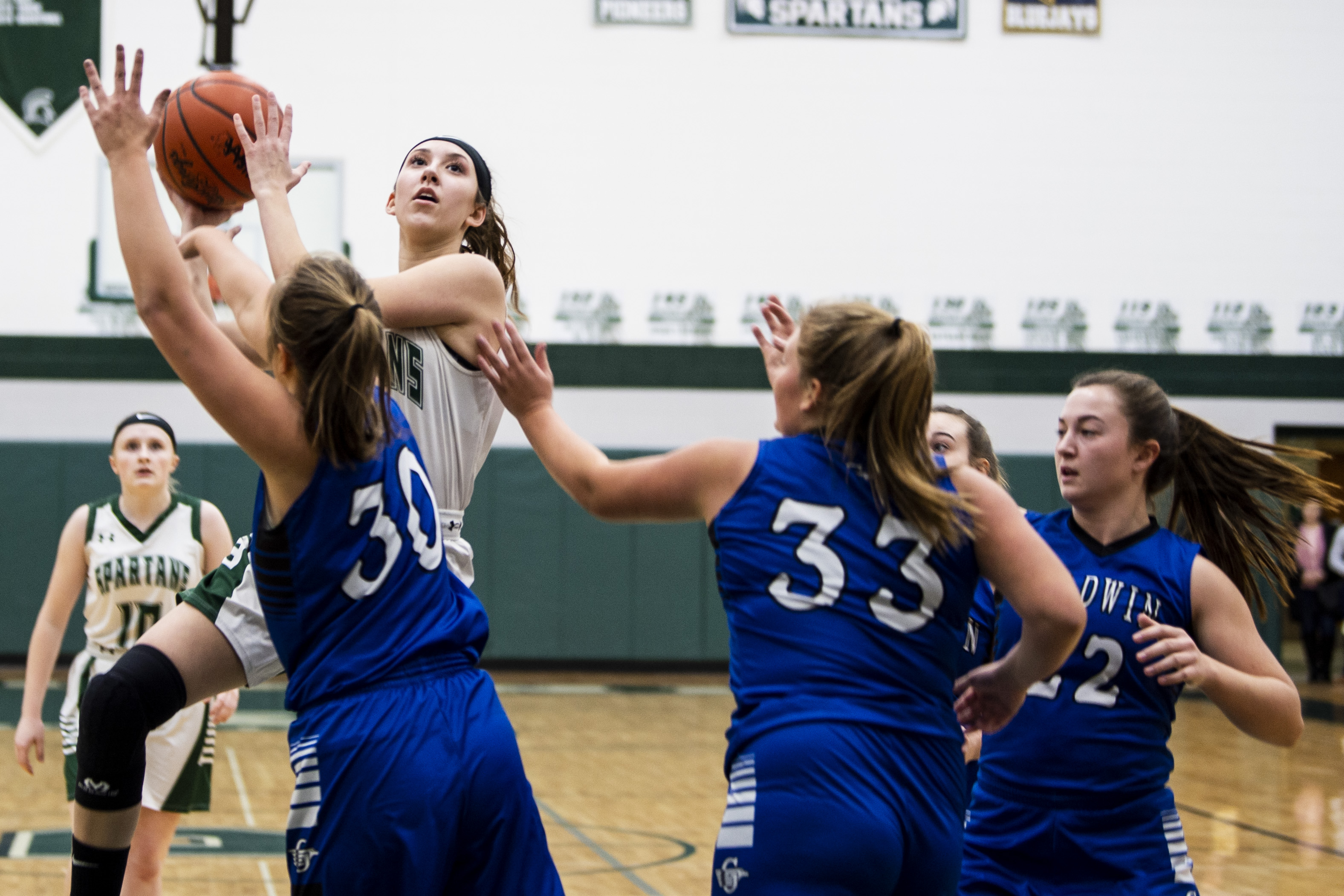 Pinconning's Lauren Laures scores 1,000 varsity basketball points