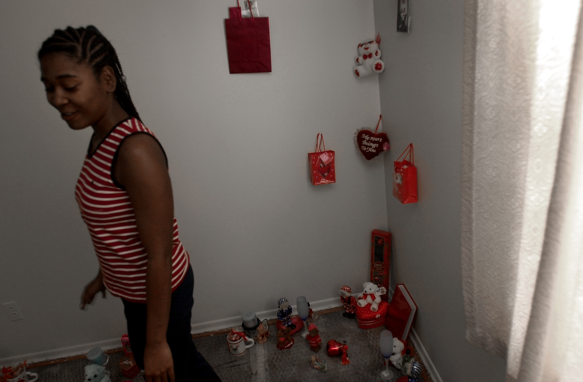 Tamarla Owens was fixing up a home in Flint hoping to get back her children on Feb. 2, 2001. She had Valentines and other notes and decorations set up in a bedroom in preparation for their return. Her son killed fellow first grader Kayla Rolland at Buell Elementary School on February 29, 2000. (Flint Journal File Photo by Steve Jessmore)