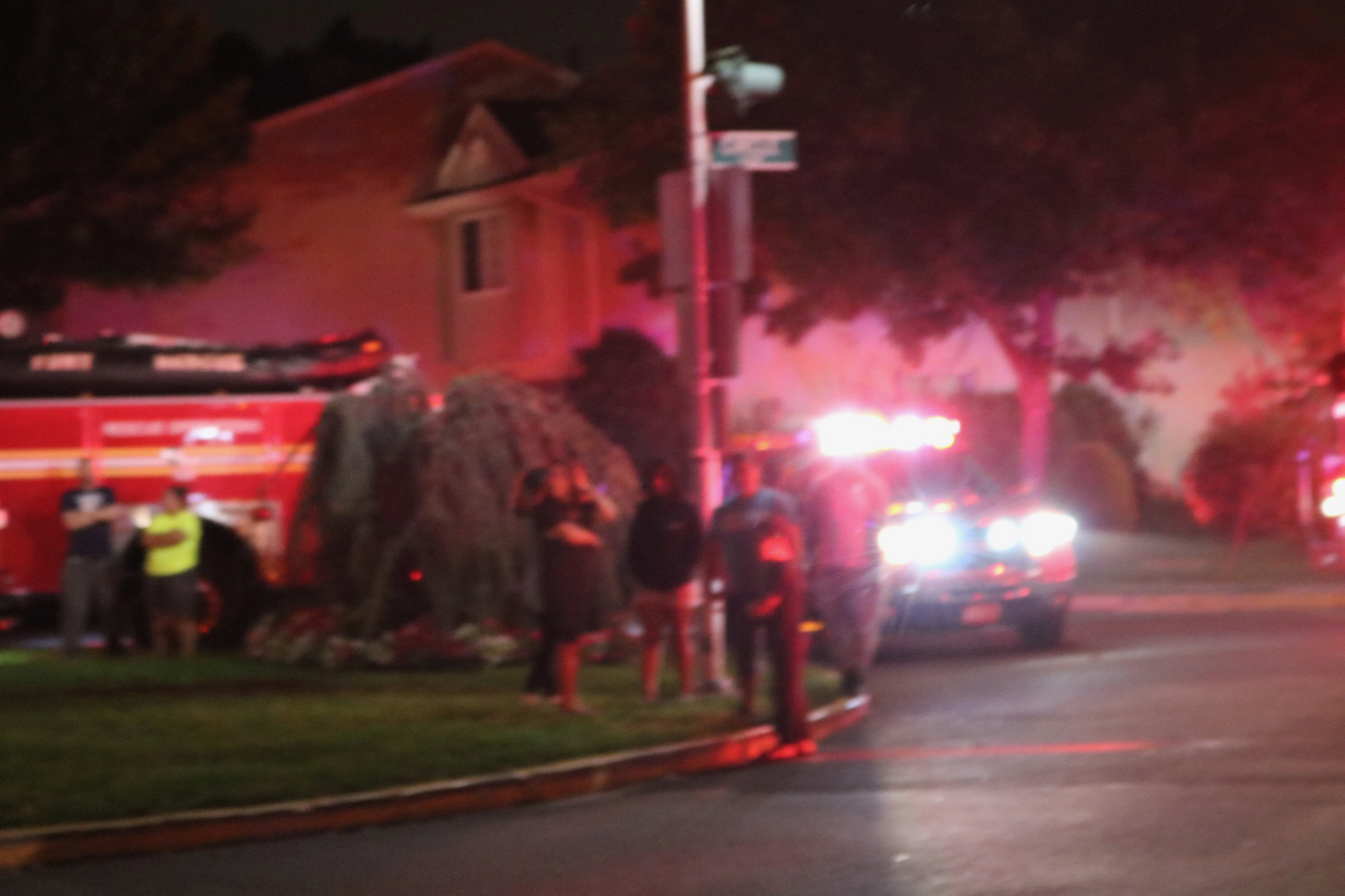 1 dead in fire that destroyed Clifton home - silive.com