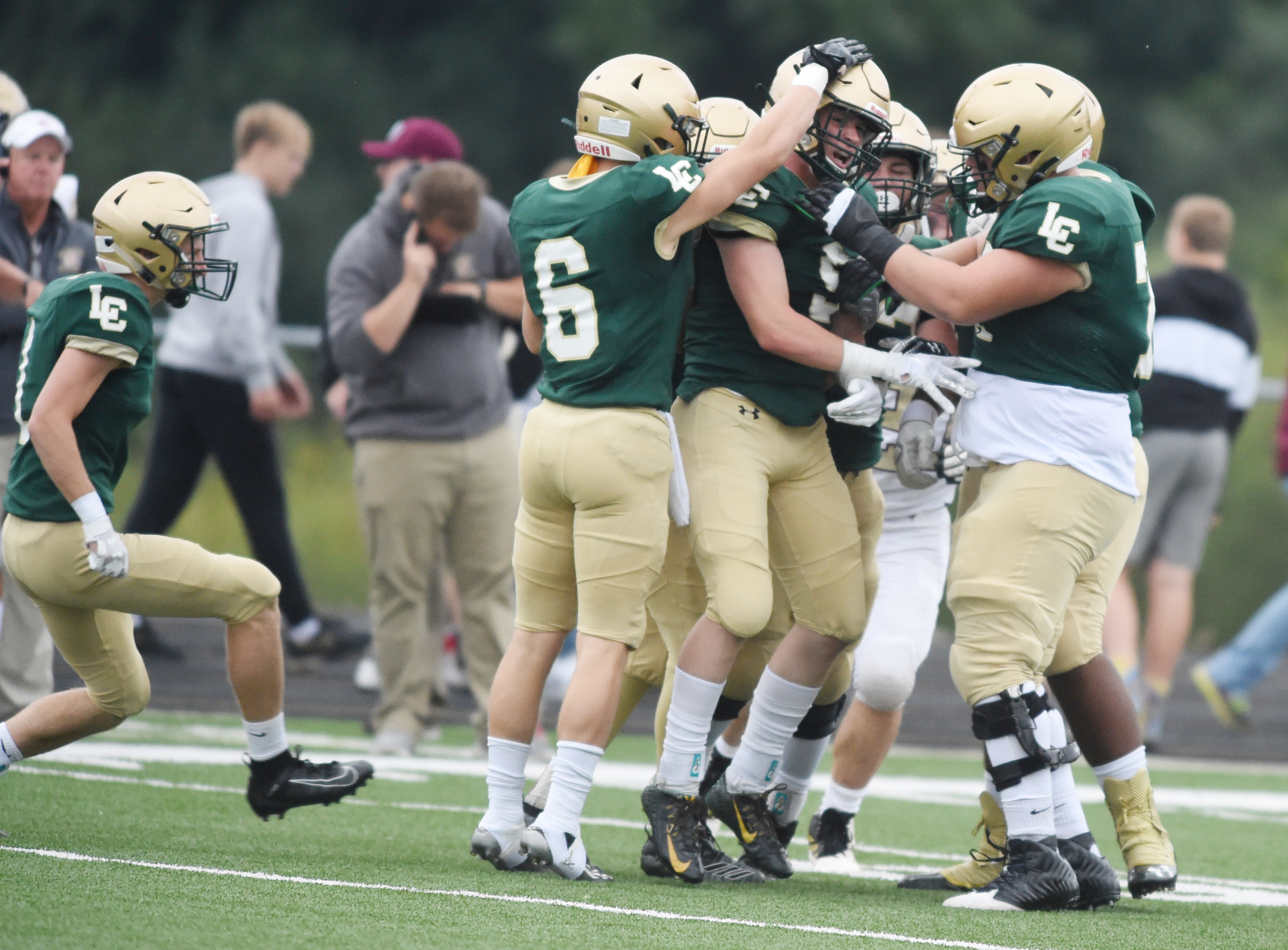 Lumen Christi hosts Parma Western in high school football