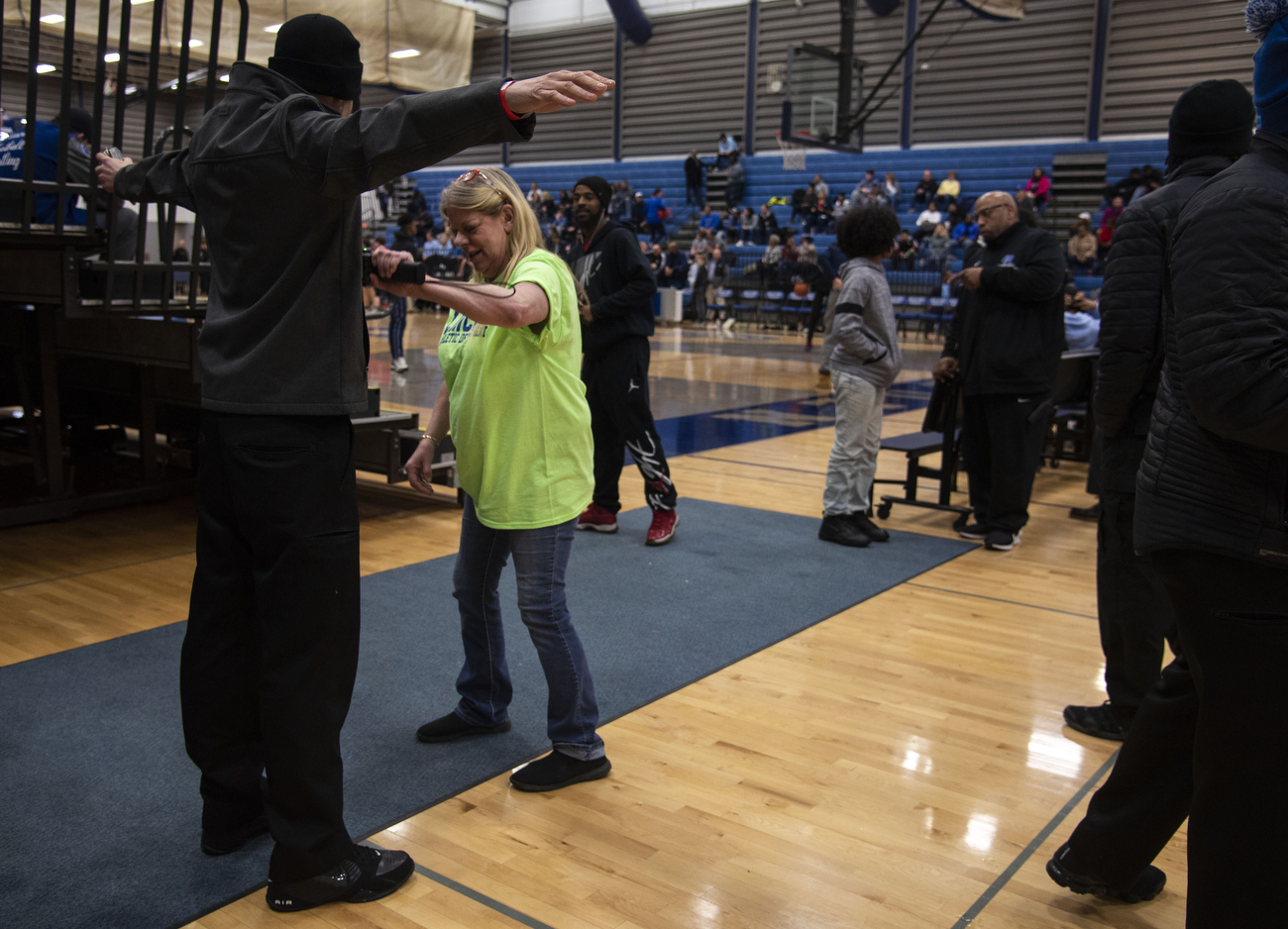 The hype surrounding Emoni Bates at Ypsilanti Lincoln high school