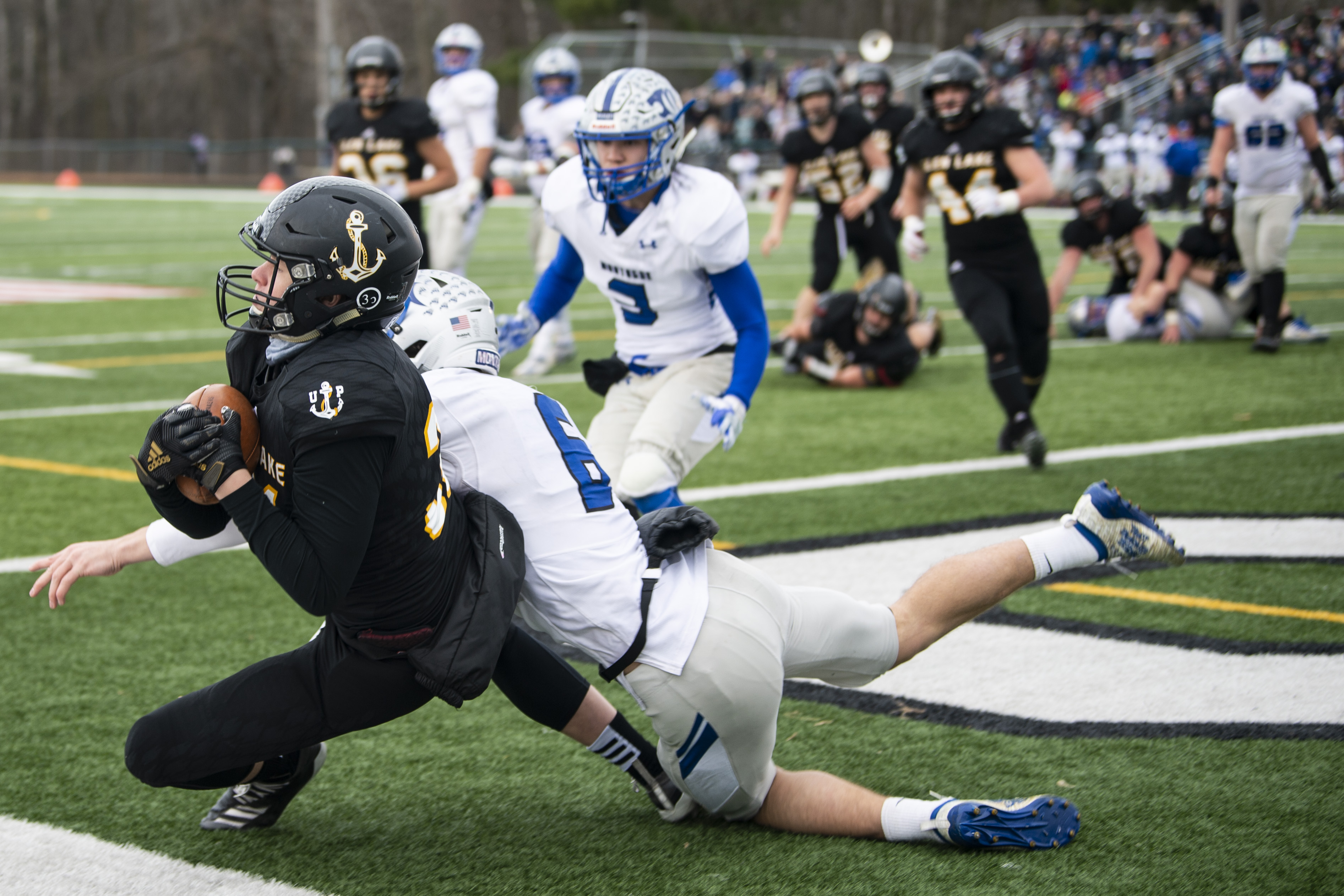 Montague football faces Glen Lake for semifinal in Clare