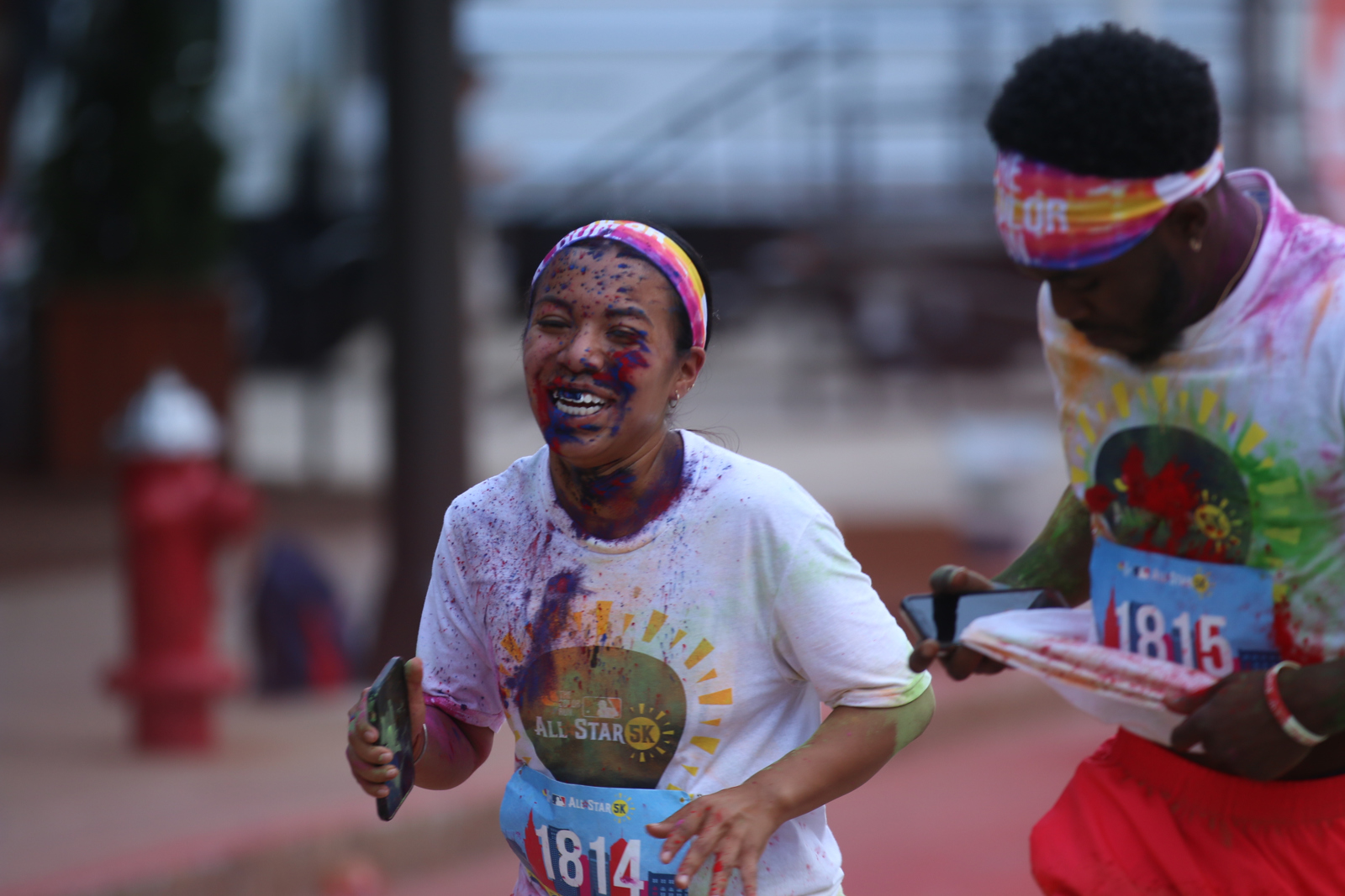 Color Run All-Star 5K runners take on colorful new look during the race ...