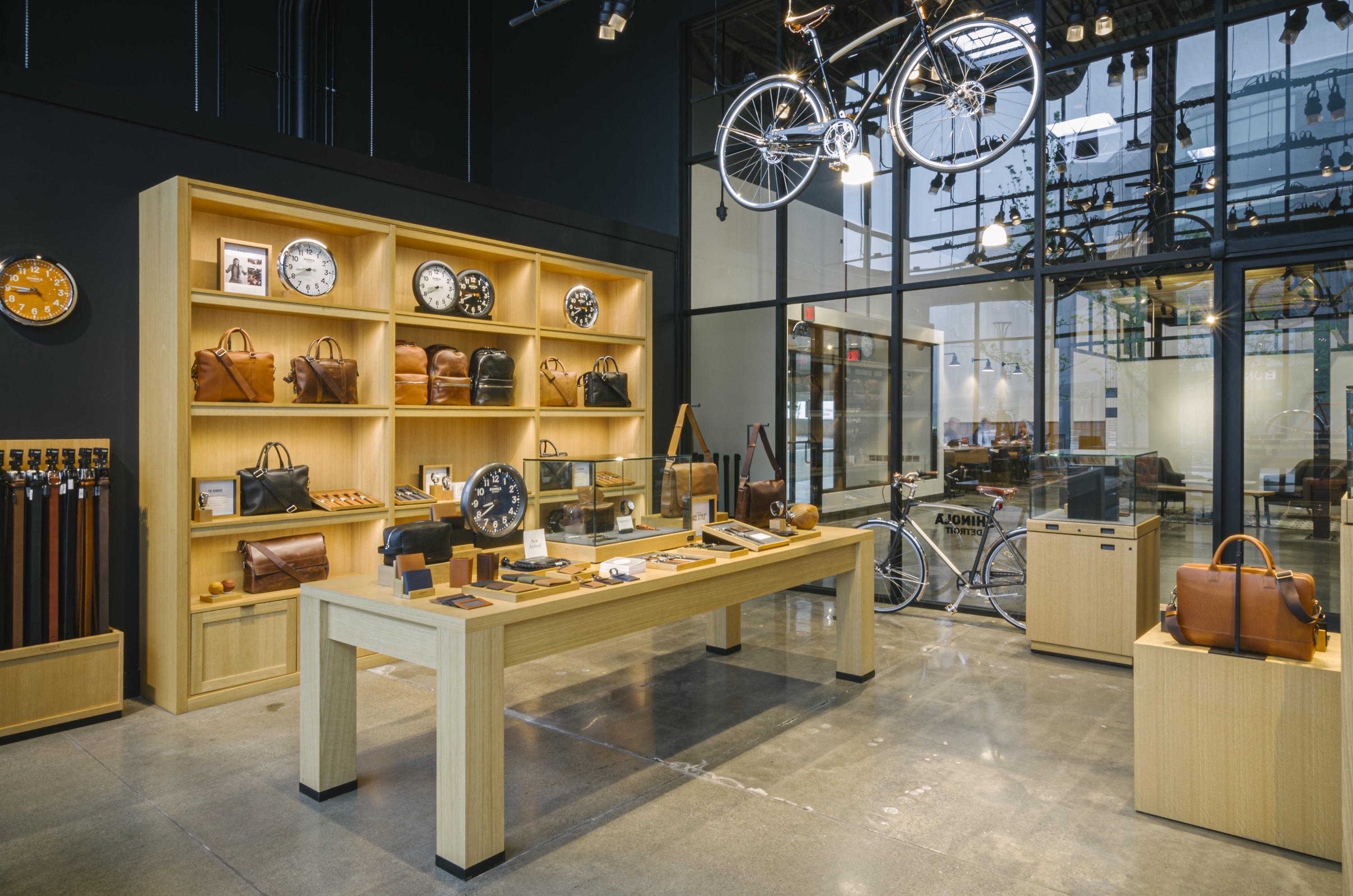 Shinola opens in Van Aken District