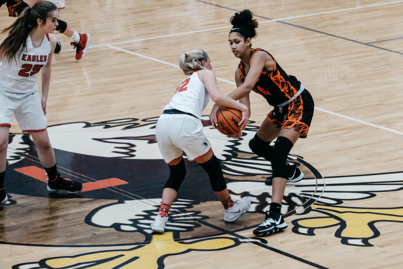 Flushing girls basketball defeat Linden 5216