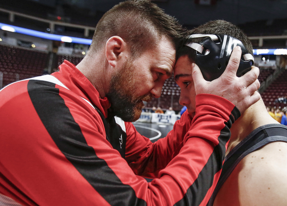 PIAA Class 2A team wrestling championship semifinals: Saucon Valley vs ...