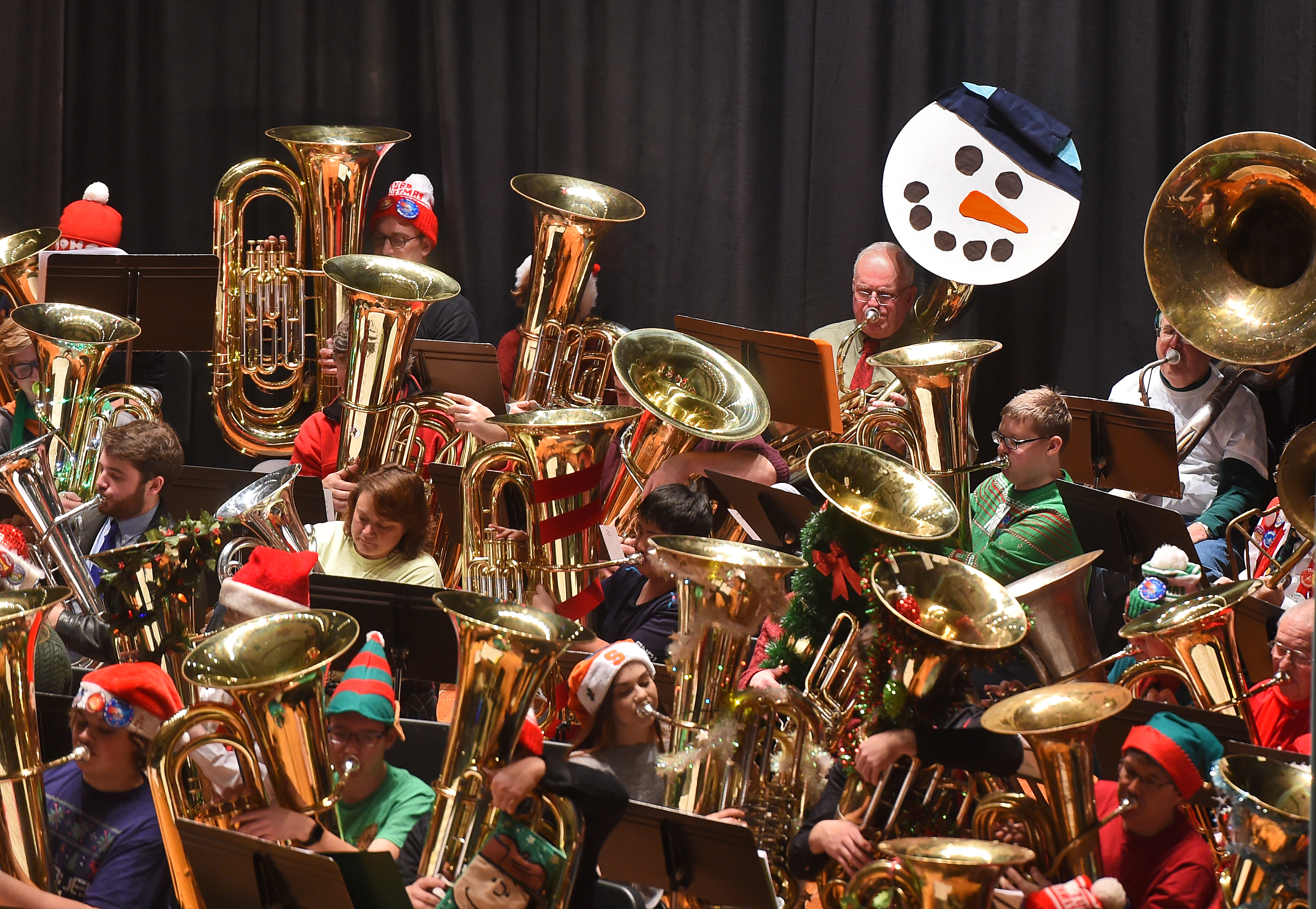 Tuba Christmas 2022 Buffalo Ny Annual Tuba Christmas Celebrated In Syracuse (Photos) - Syracuse.com