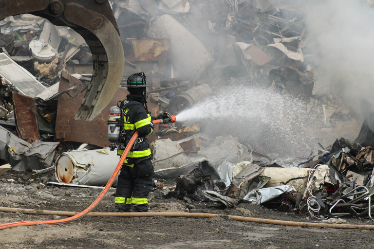 Salvage yard fire sends thick smoke into the air - lehighvalleylive.com