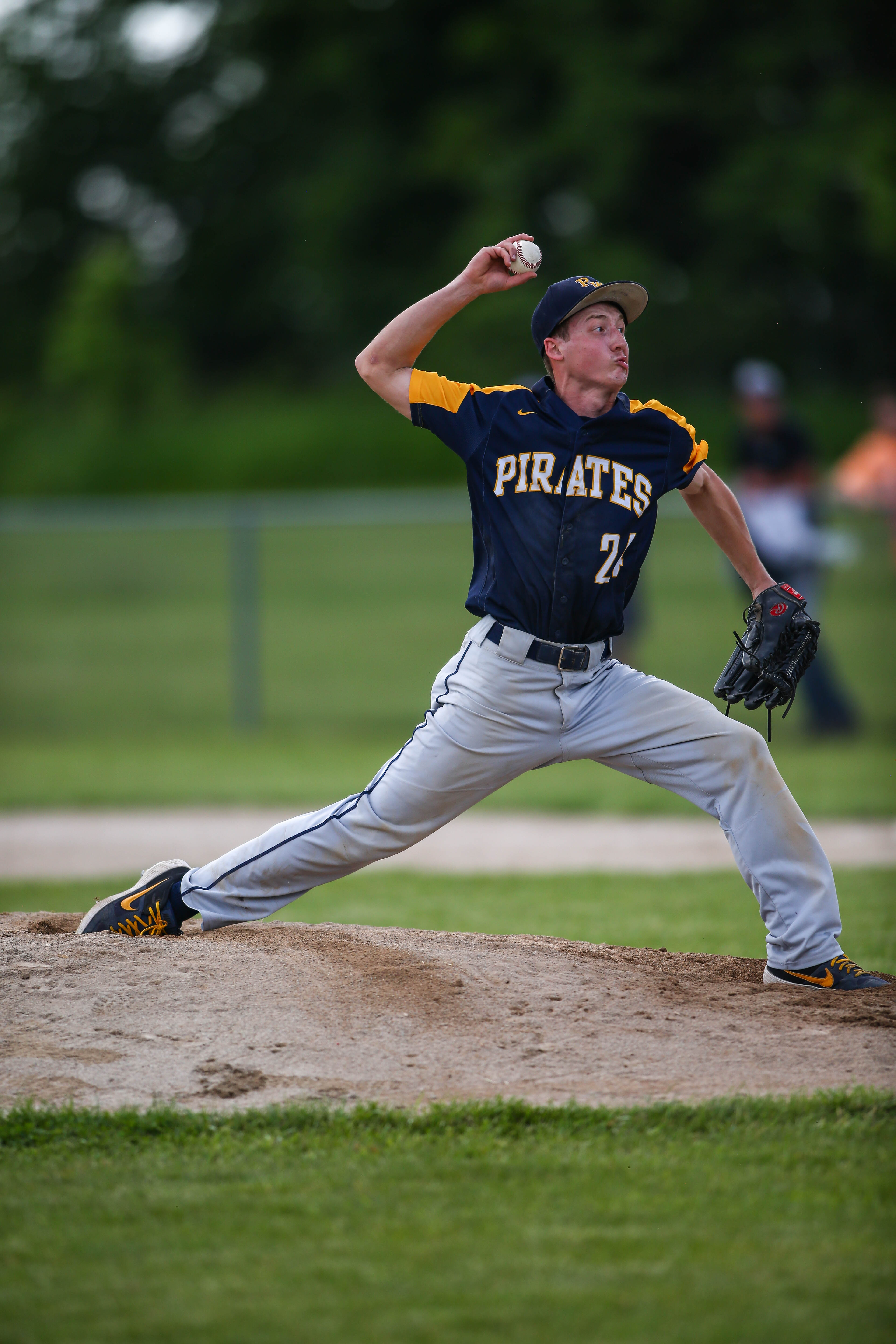 PewamoWestphalia defeats Ravenna 150 in Division 3 baseball regional