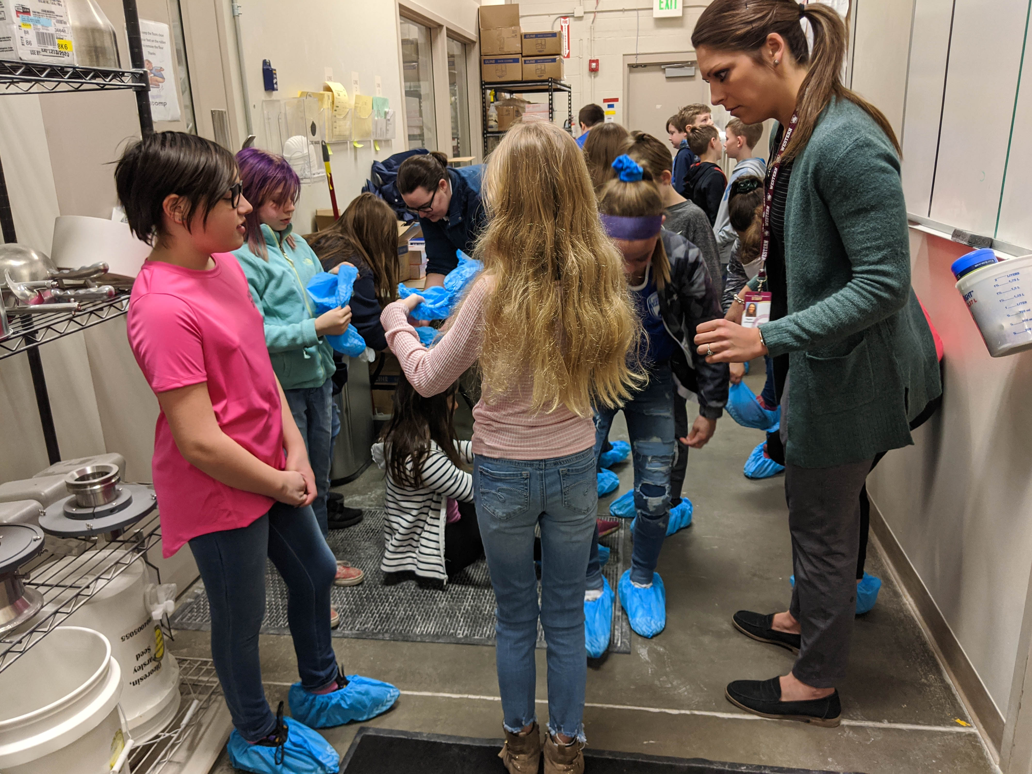 Bean Elementary School tours Fry Krisp facility