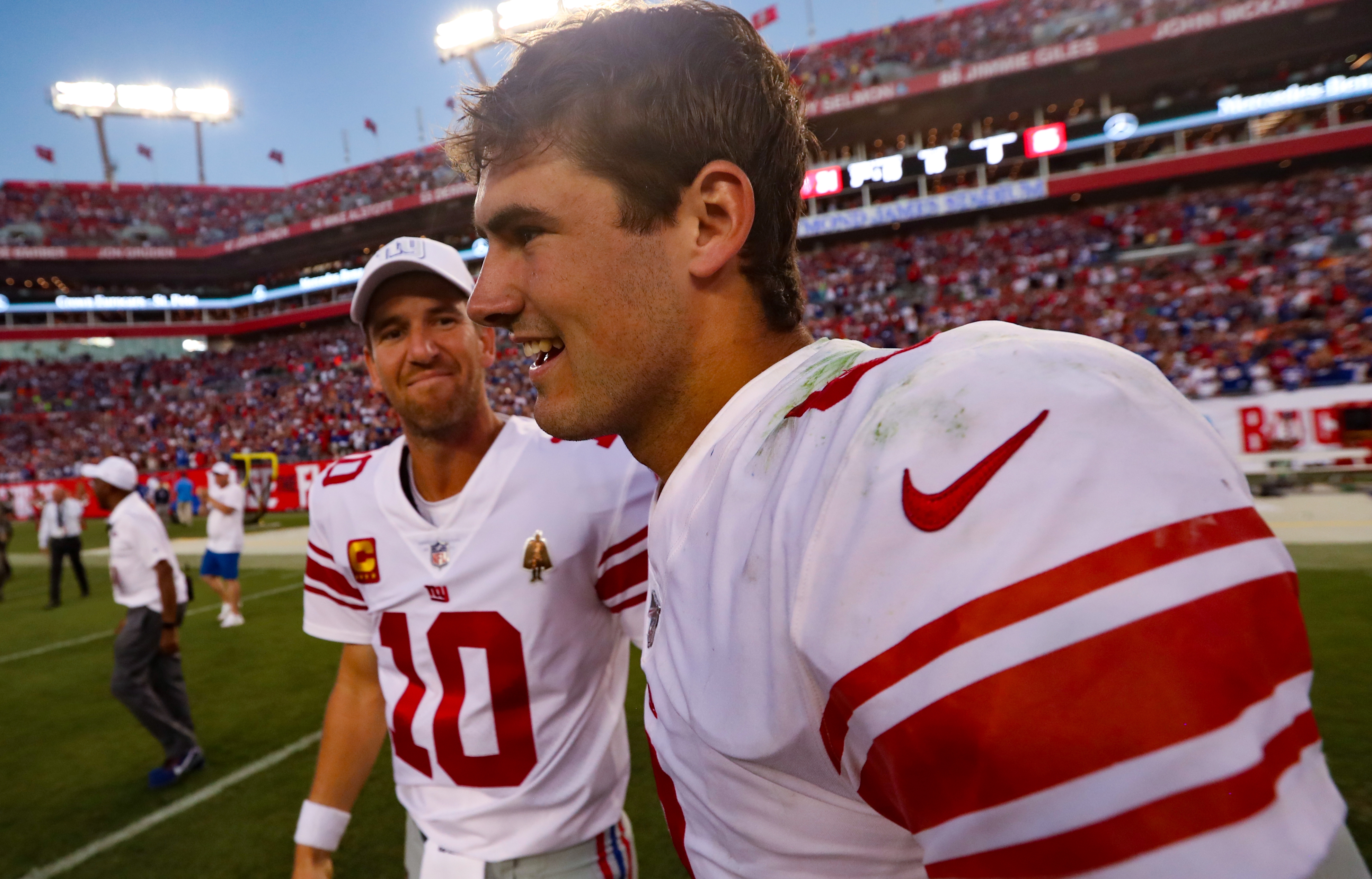 Here’s how Eli Manning, Alex Tanney are mentoring Giants rookie ...