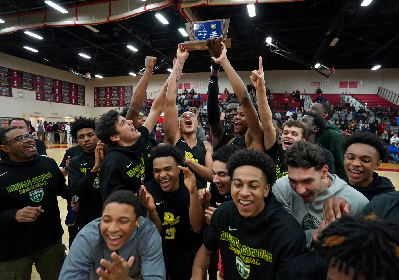Roselle Catholic boys basketball plays Gill St. Bernard's in North ...