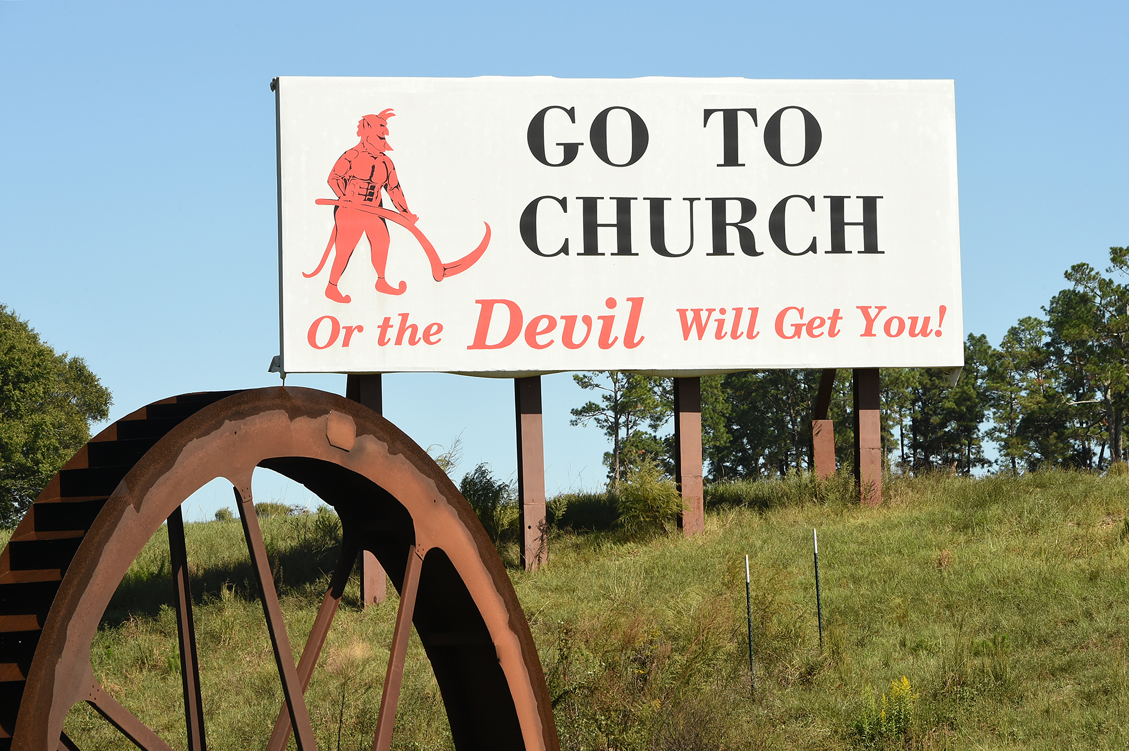 Iconic &ldquo;Go to Church&rdquo; sign on I-65 near Prattville - al.com
