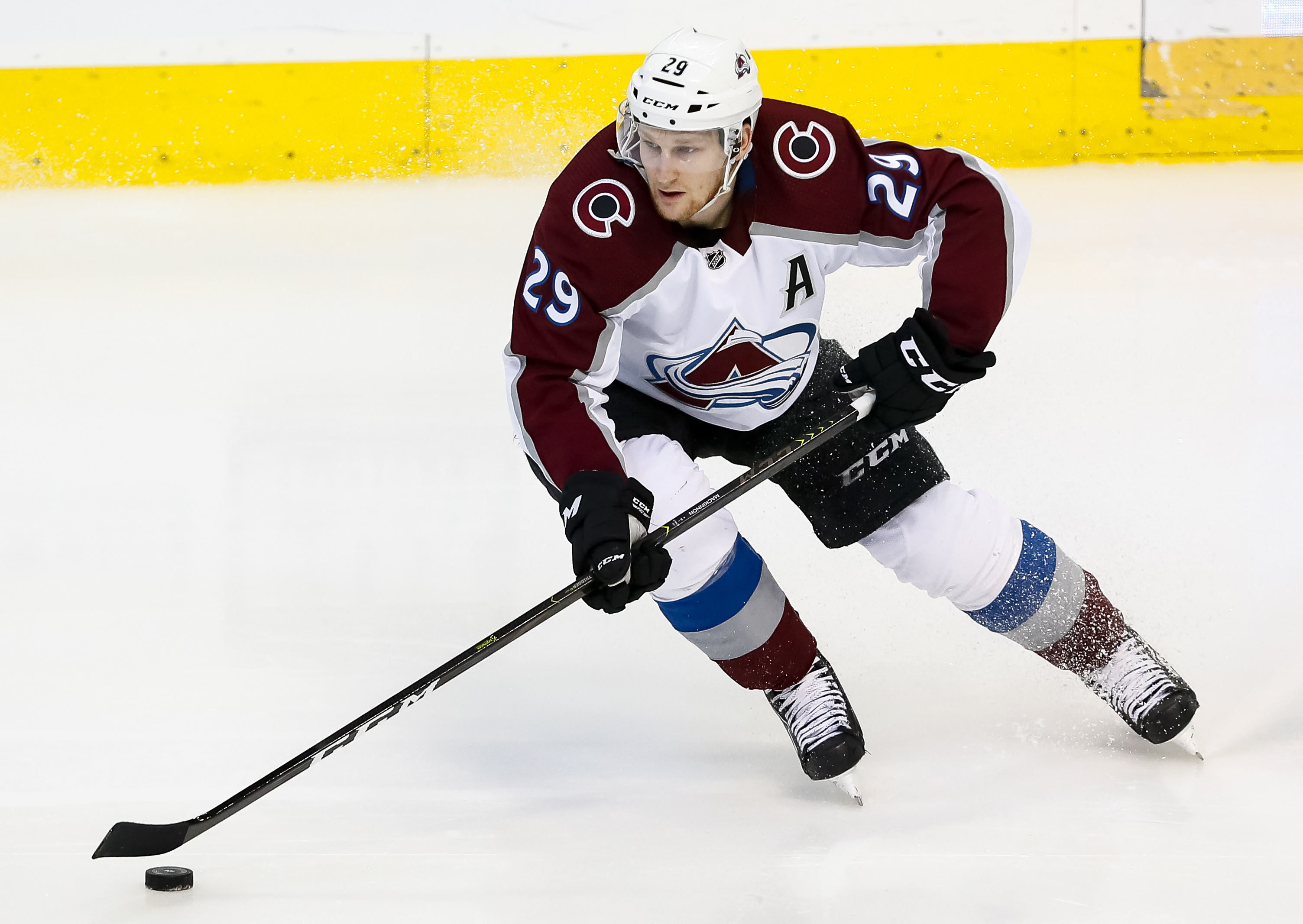 How to Watch the Avalanche vs. Wild Game: Streaming & TV Info - March 29