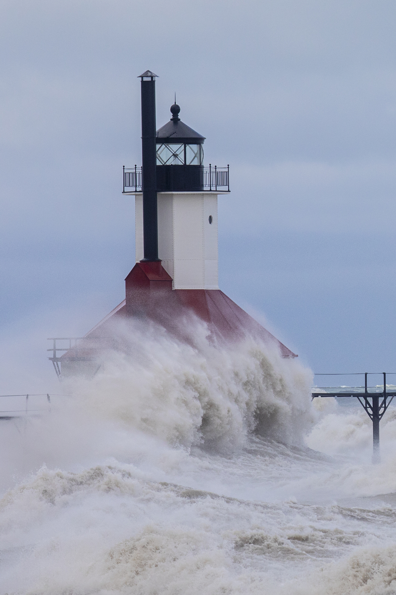 Large waves pummel the SW Michigan shoreline in early March - mlive.com
