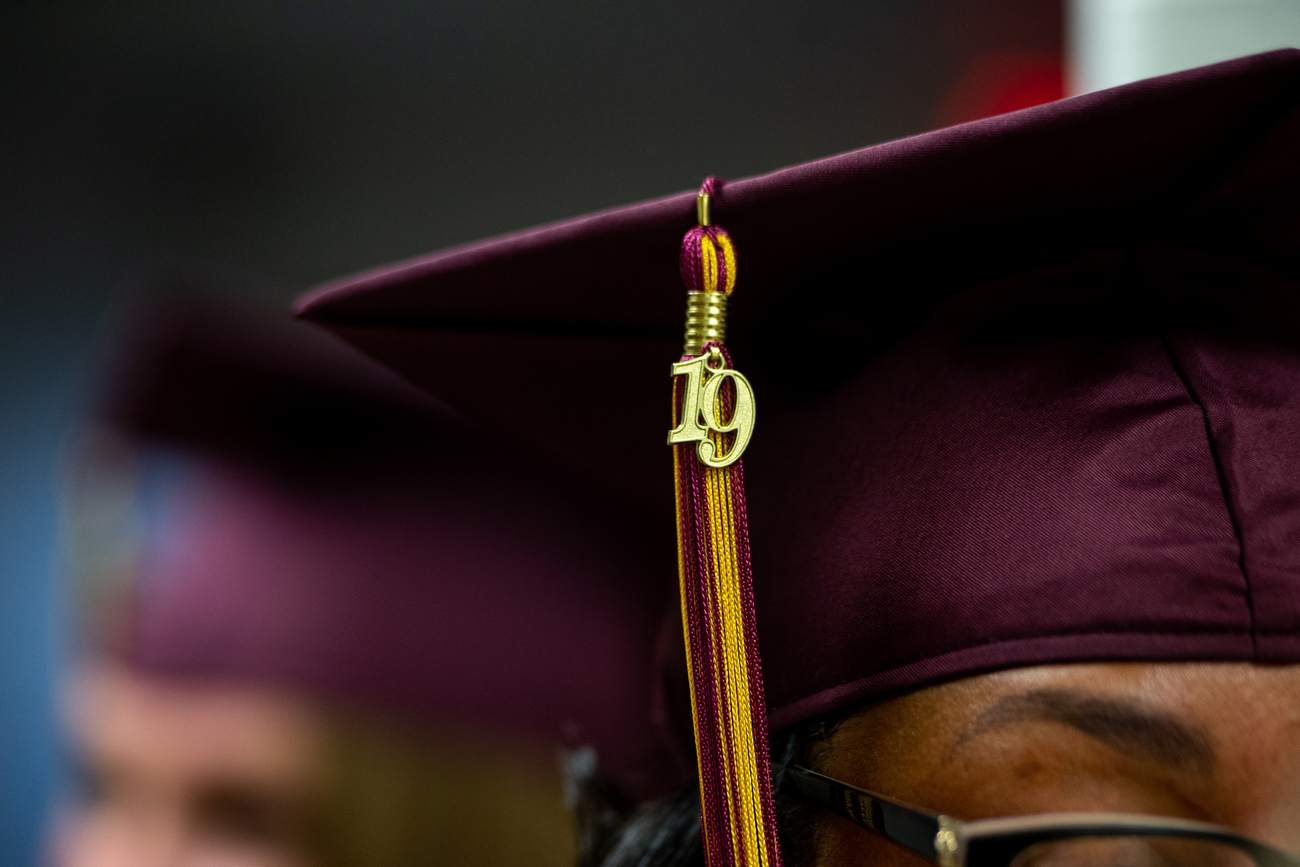 Huron Valley Women's Prison inmates graduate with associate's degrees ...