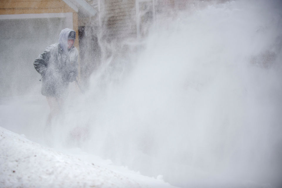 2 early signs of a possible harsh winter, according to researcher - MLive.com