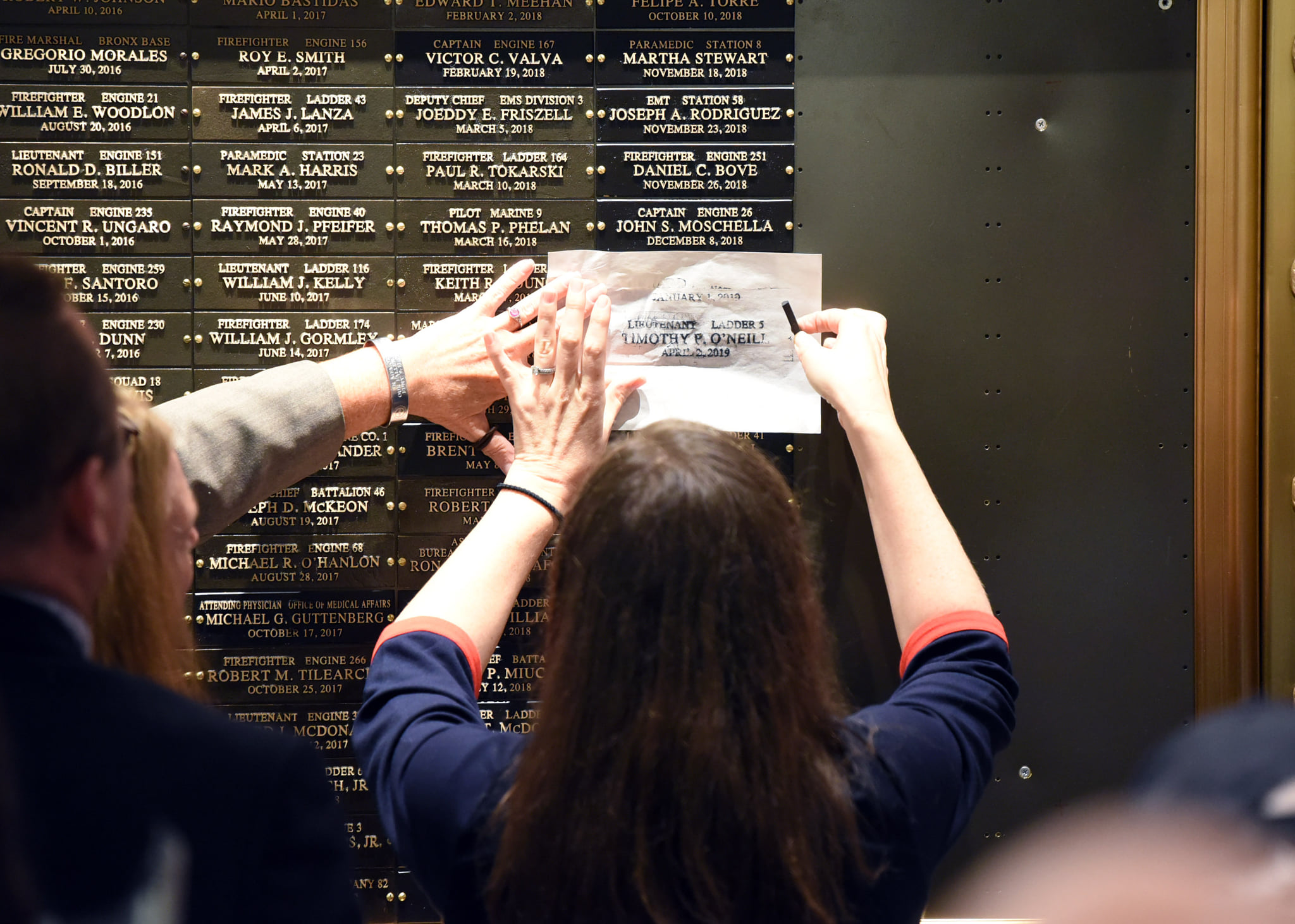 FDNY honors fallen 9/11 S.I. heroes at memorial wall ceremony - silive.com