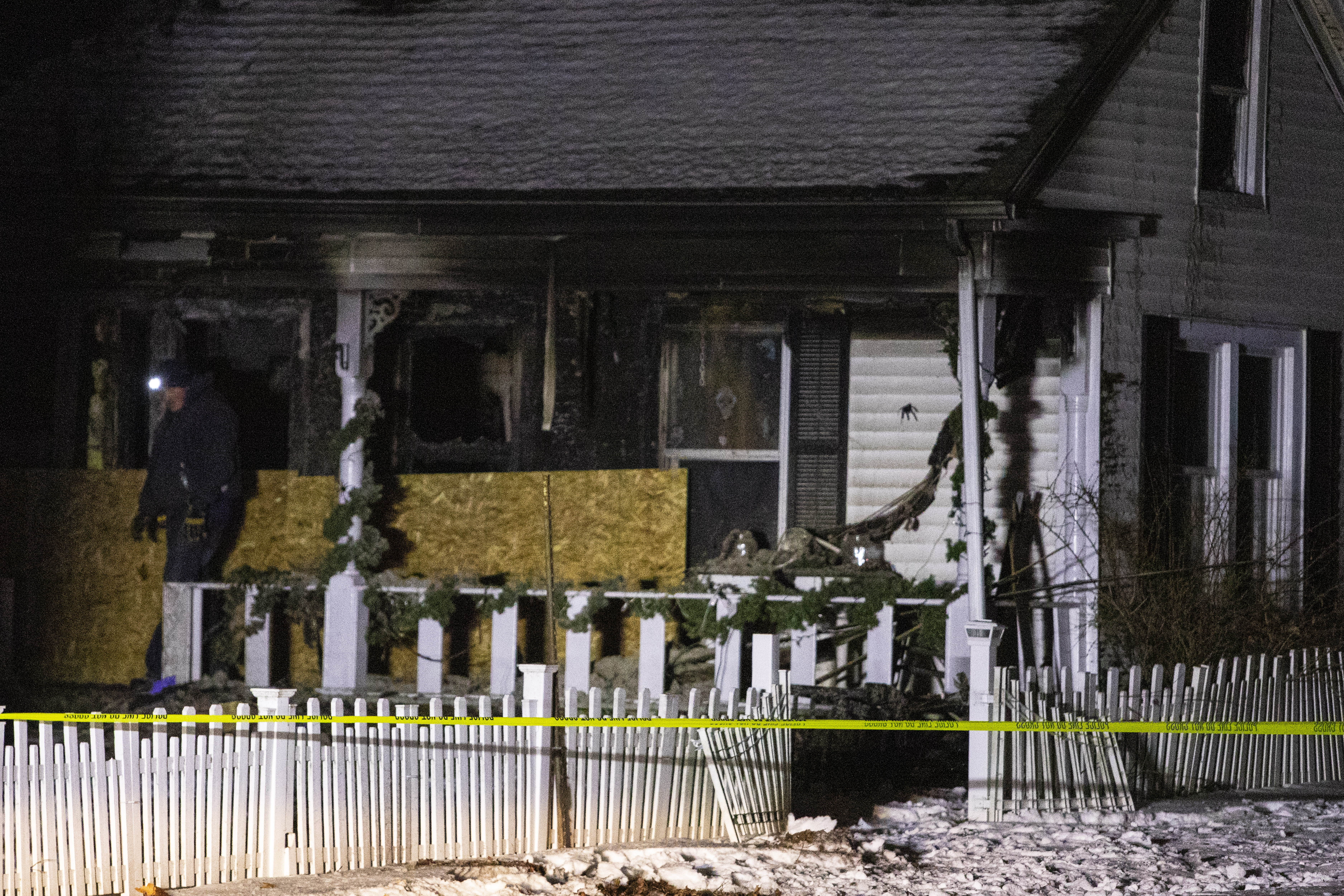 One dead in fatal house fire in Kalamazoo Township - mlive.com