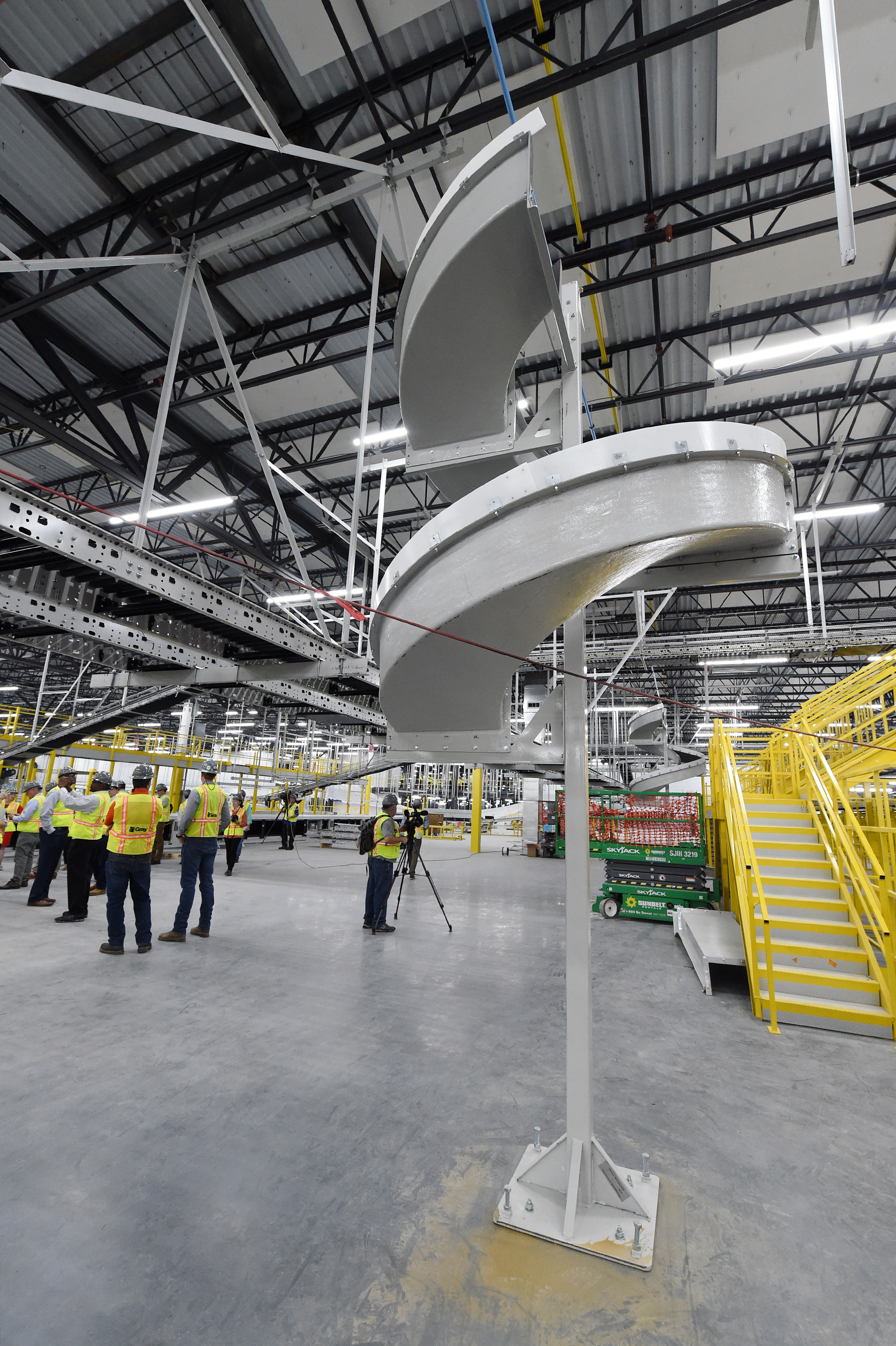 Sneak peek inside the new Amazon Fulfillment Center in Bessemer - al.com