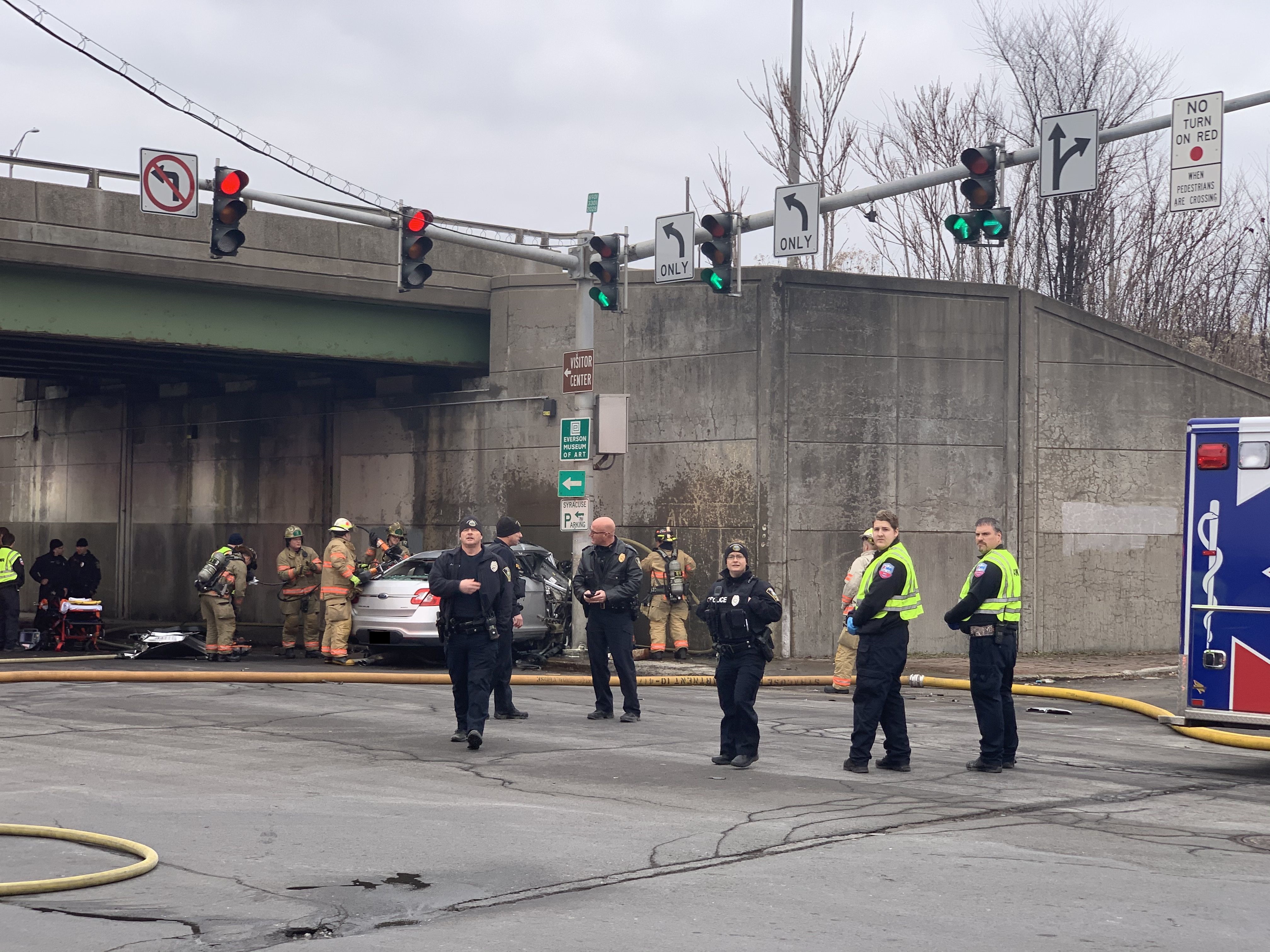 Serious fiery onecar crash closes I690 west ramp, Townsend Street in