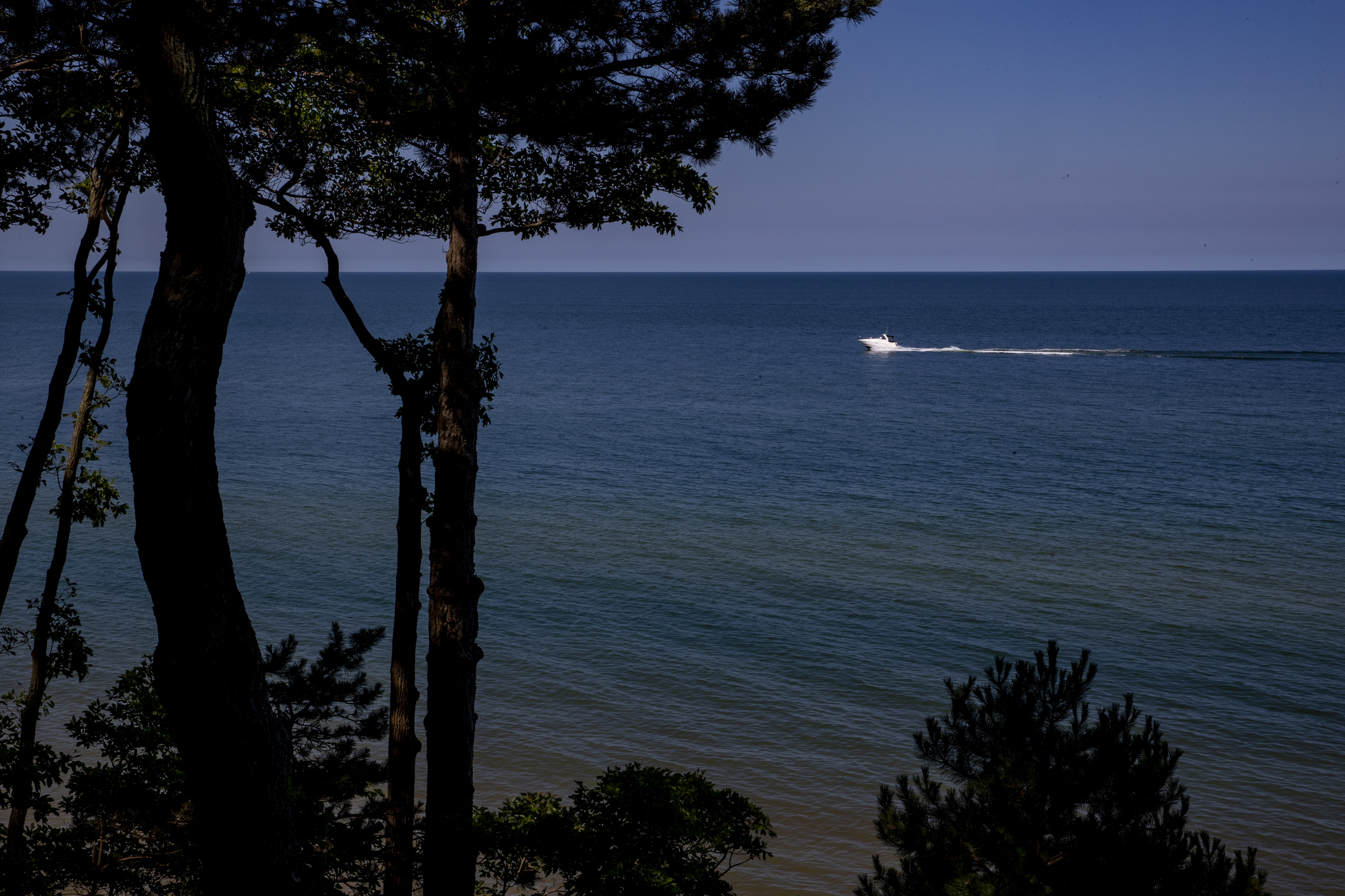 $3.1M Lake Michigan high end home offers indoor and outdoor elegance ...
