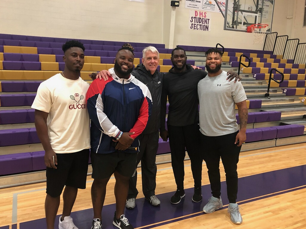 Daphne NFL Alumni Football Camp